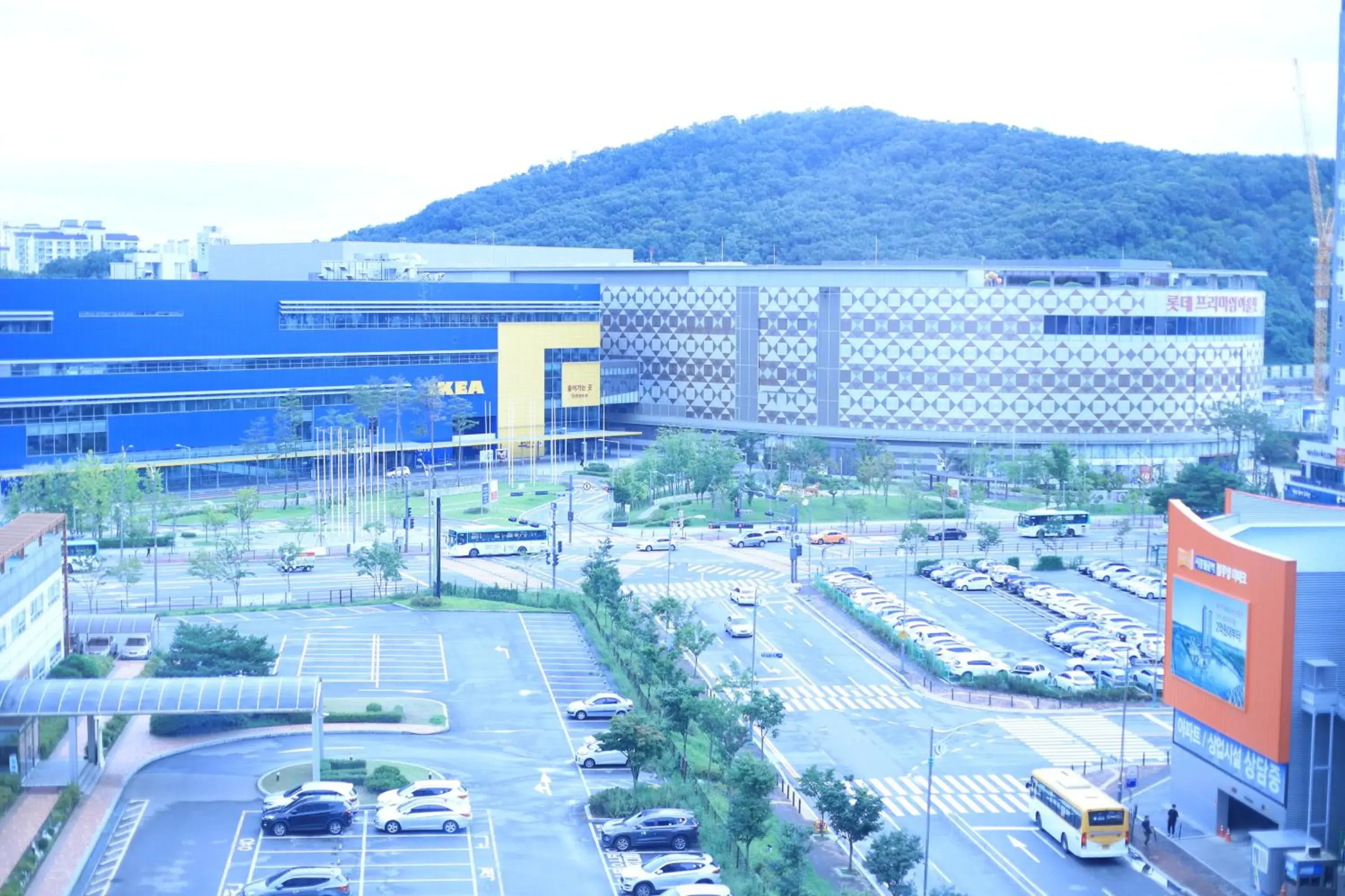 City view in La Casa hotel Gwangmyeong City view in La Casa hotel Gwangmyeong