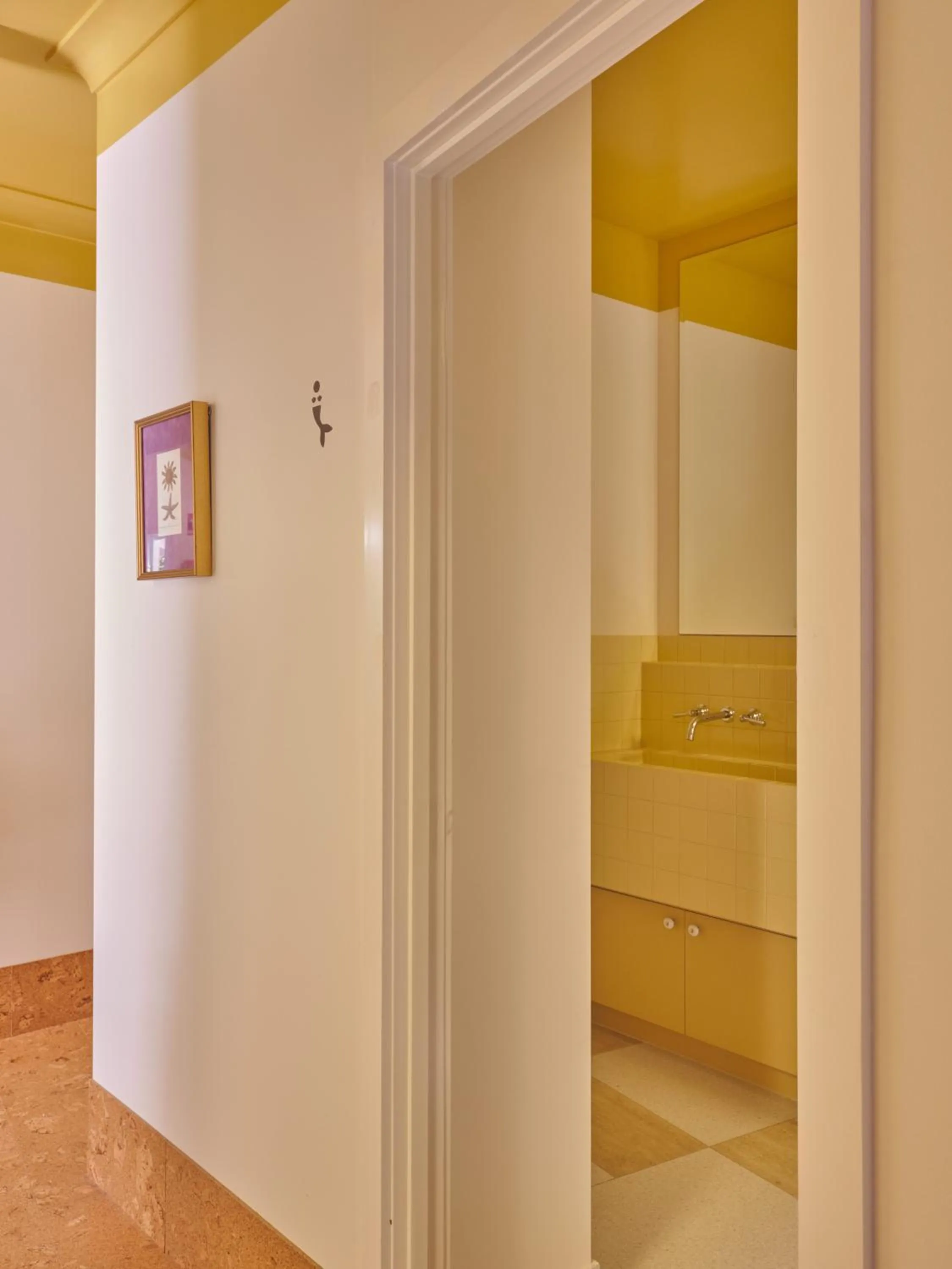 Bathroom in Halse Lodge Noosa Heads