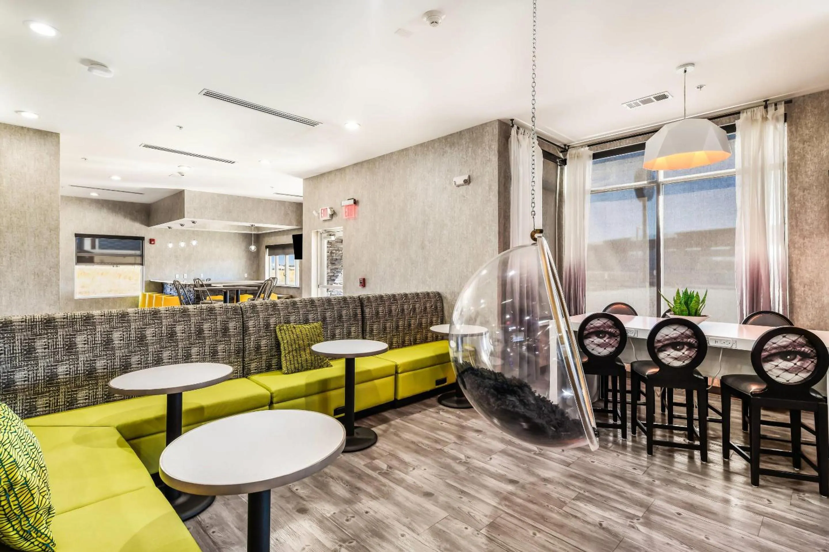 Lobby or reception in Hy-Lo Hotel, an Ascend Collection Hotel