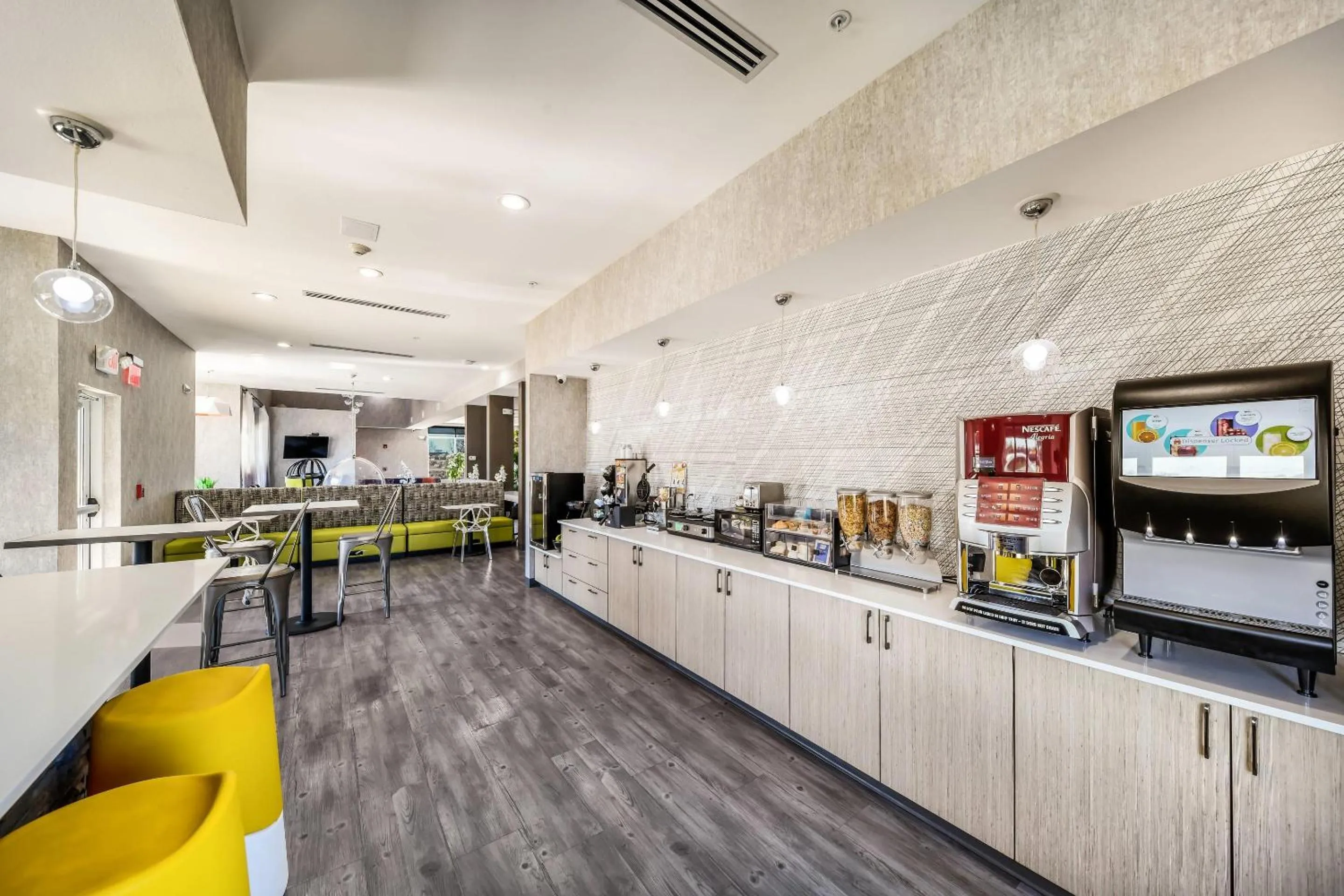 Breakfast in Hy-Lo Hotel, an Ascend Collection Hotel