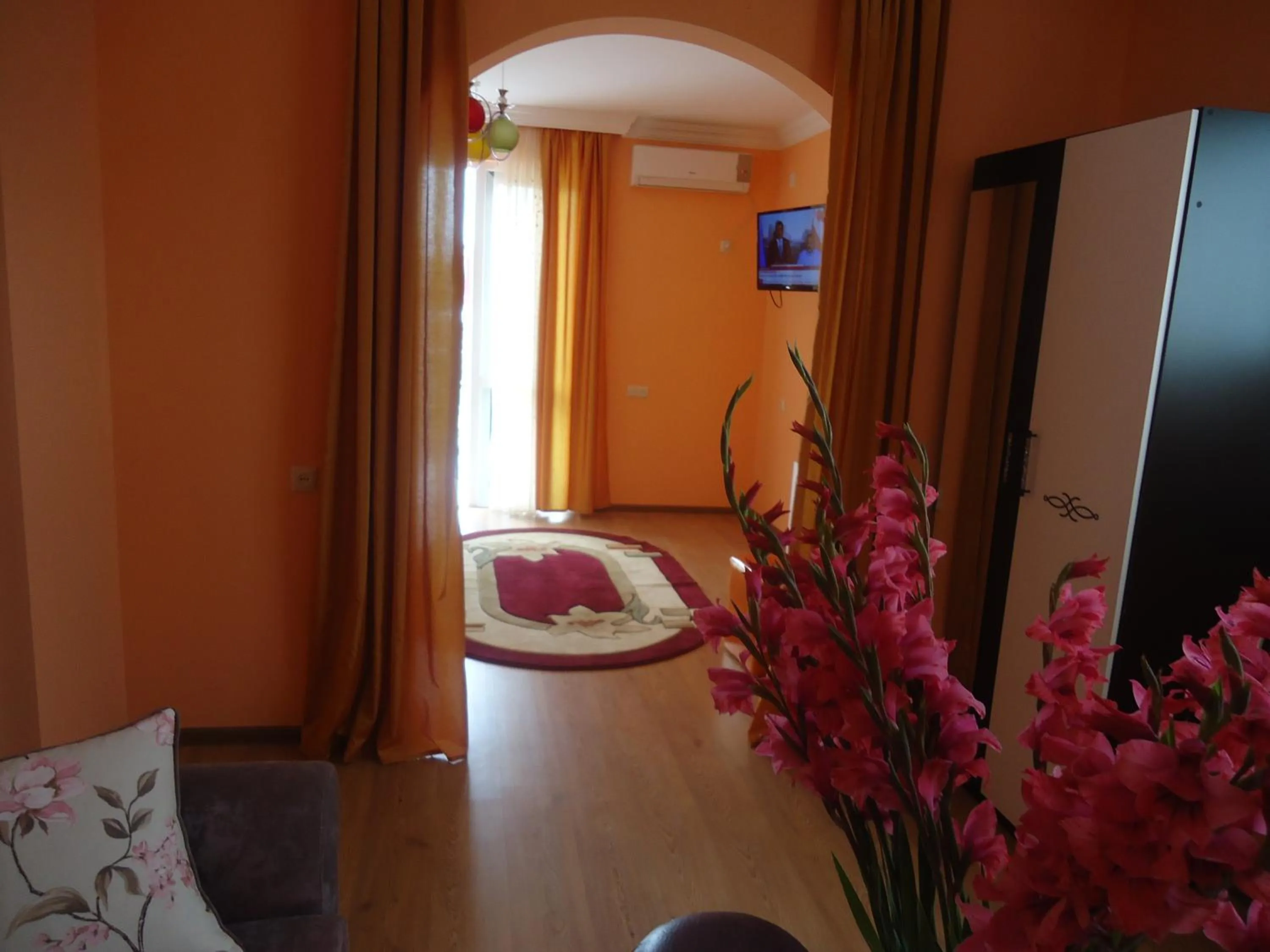 Decorative detail in Marani Hotel