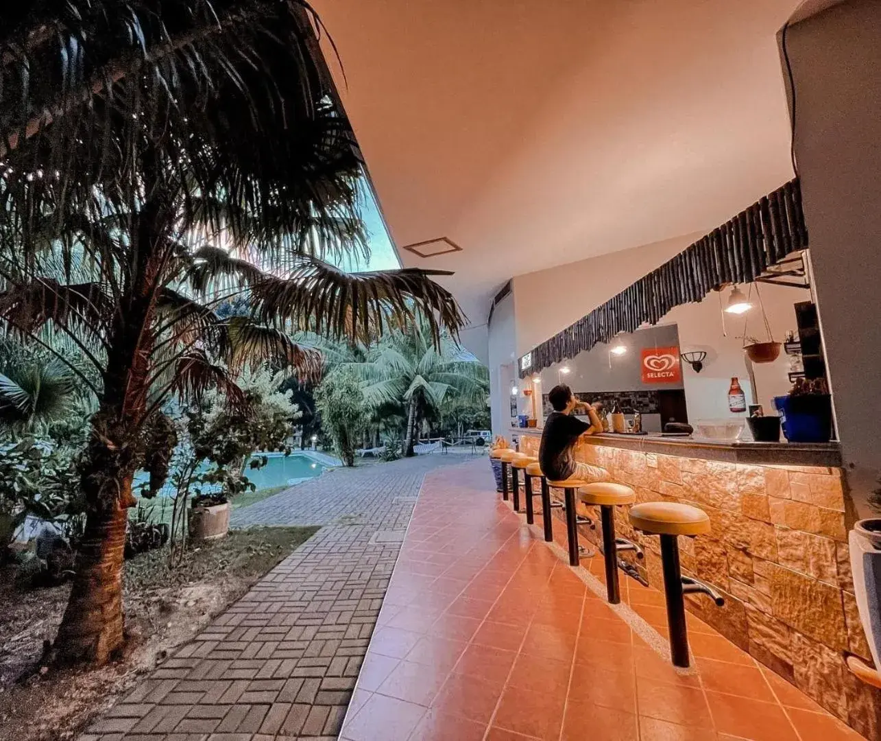 Restaurant/places to eat in Meili Beach Resort Restaurant/places to eat in Meili Beach Resort