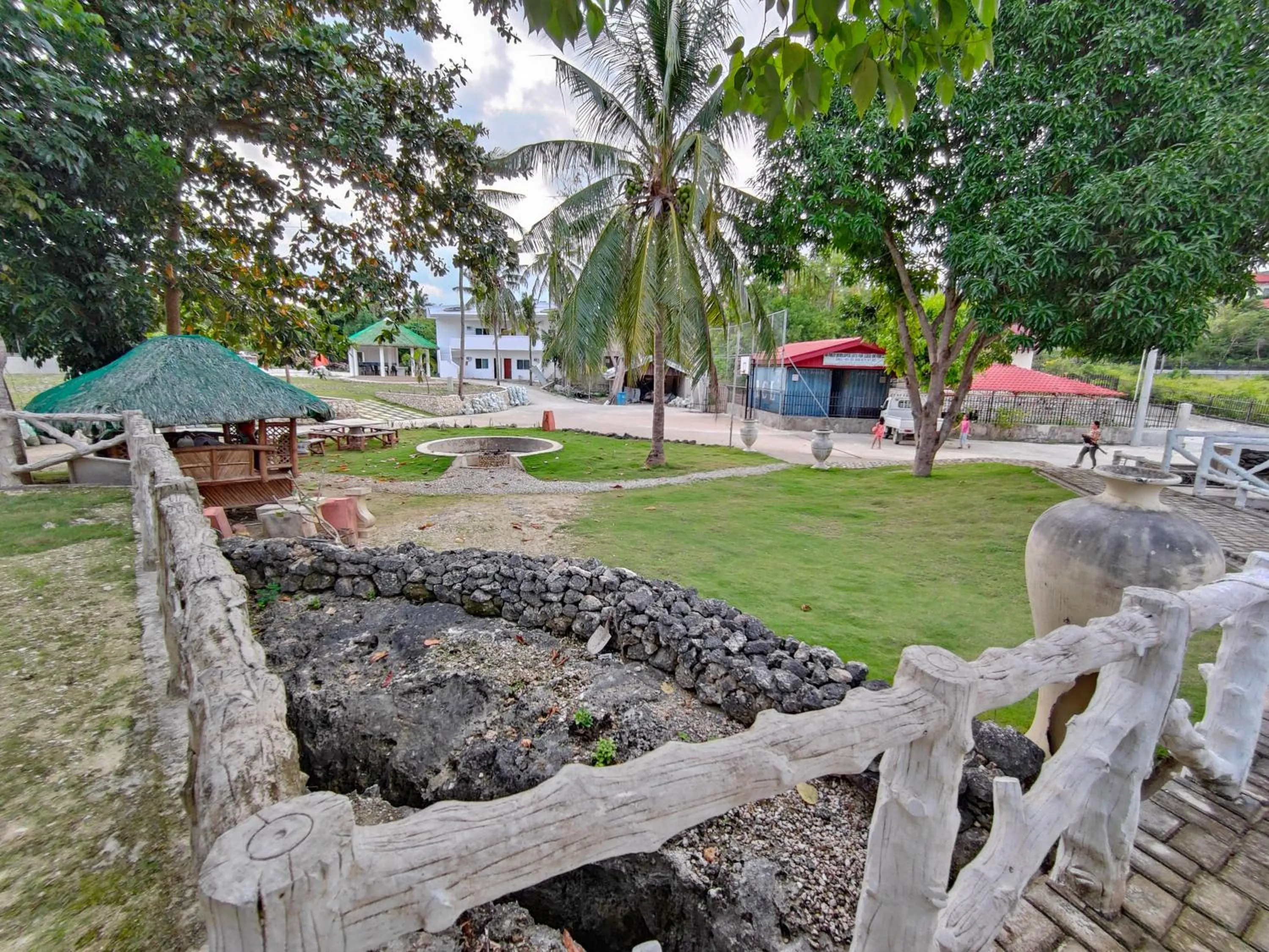 Area and facilities in Meili Beach Resort