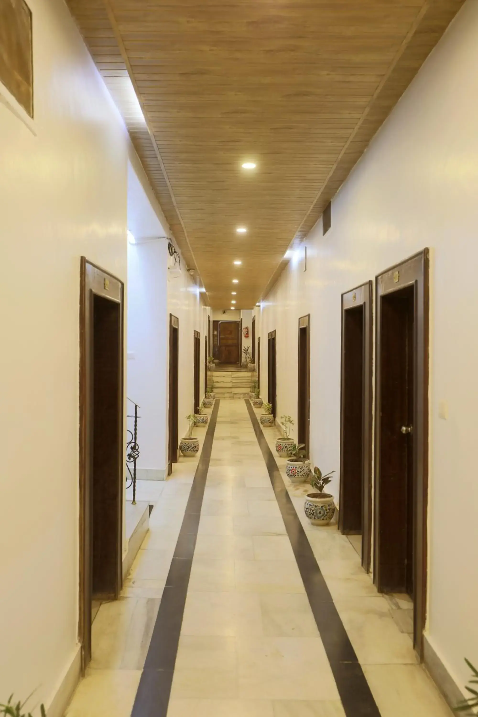 Facade/entrance in The Leef Inn 500ms from Nakki Lake Facade/entrance in The Leef Inn 500ms from Nakki Lake