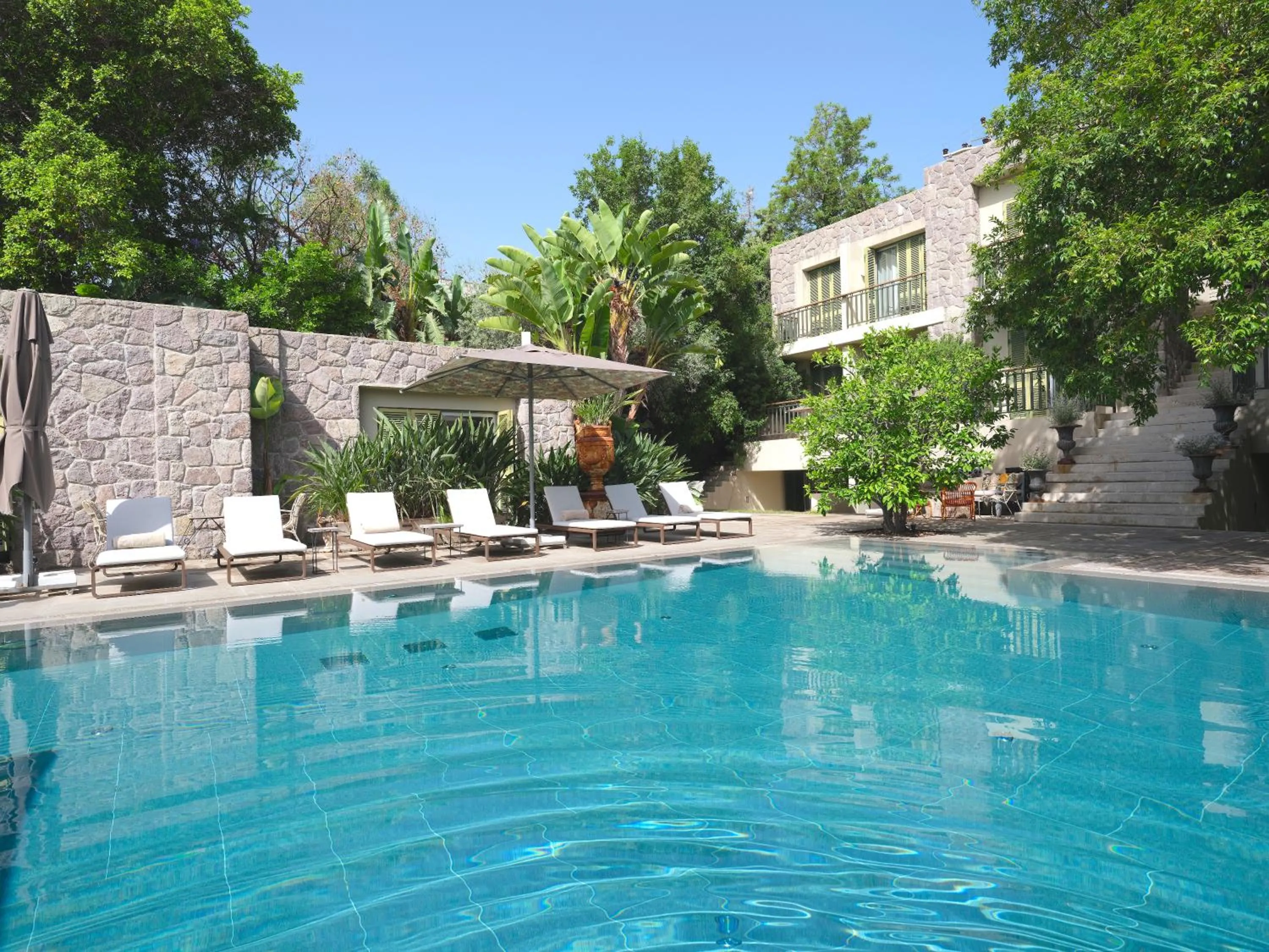 Property building in Bella Sombra Hotel