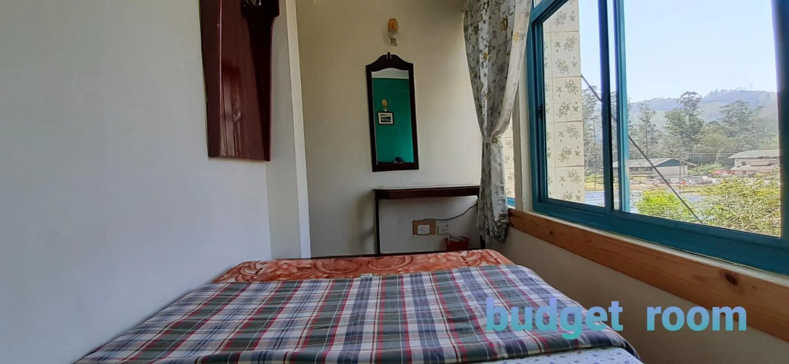 Bed in Greenview holiday inn