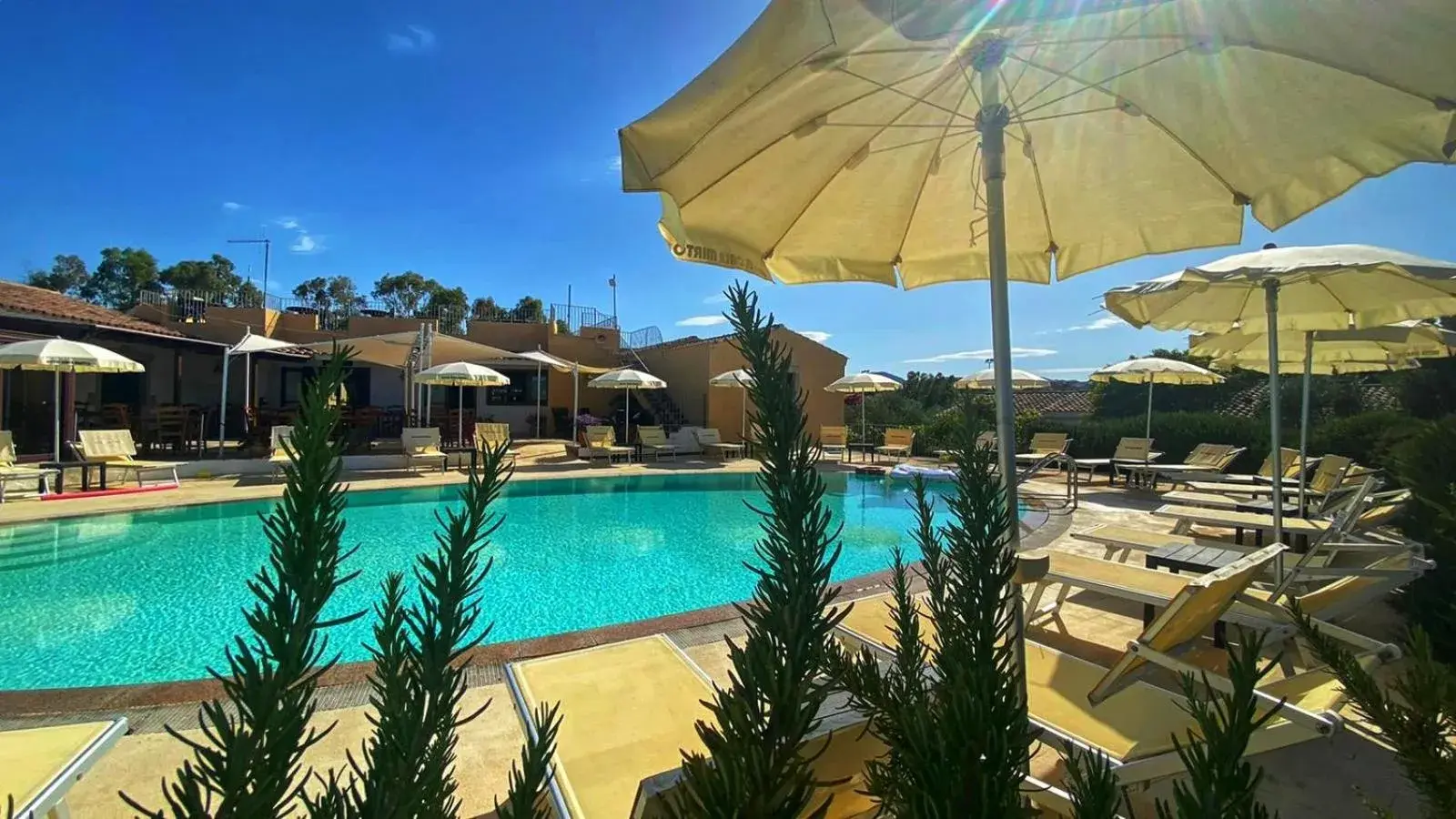 Pool view in Hotel Cala Mirto Pool view in Hotel Cala Mirto