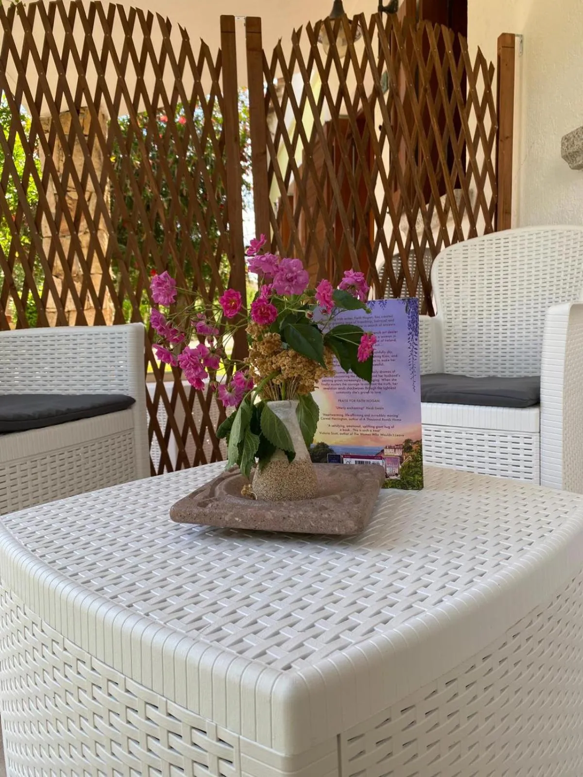 Patio in Hotel Cala Mirto