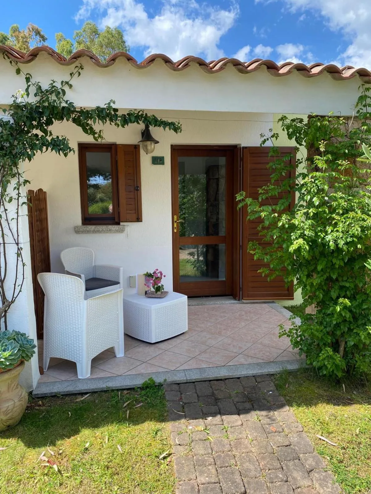 Patio in Hotel Cala Mirto
