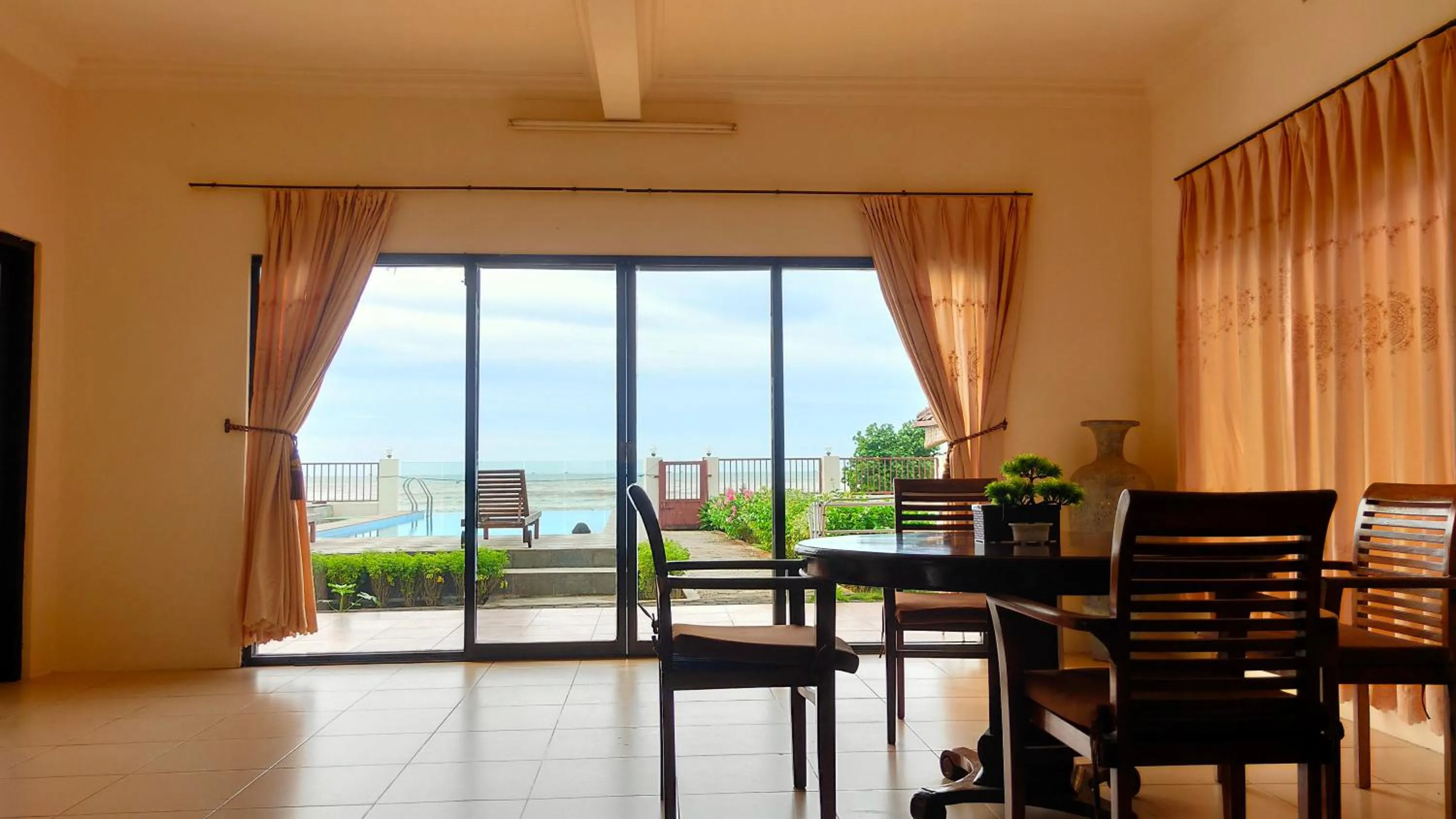 Seaview Beach Resort