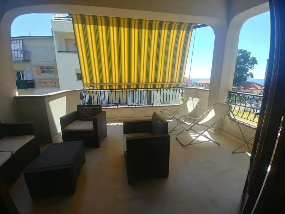 Family Double Room in B&B Nereidi