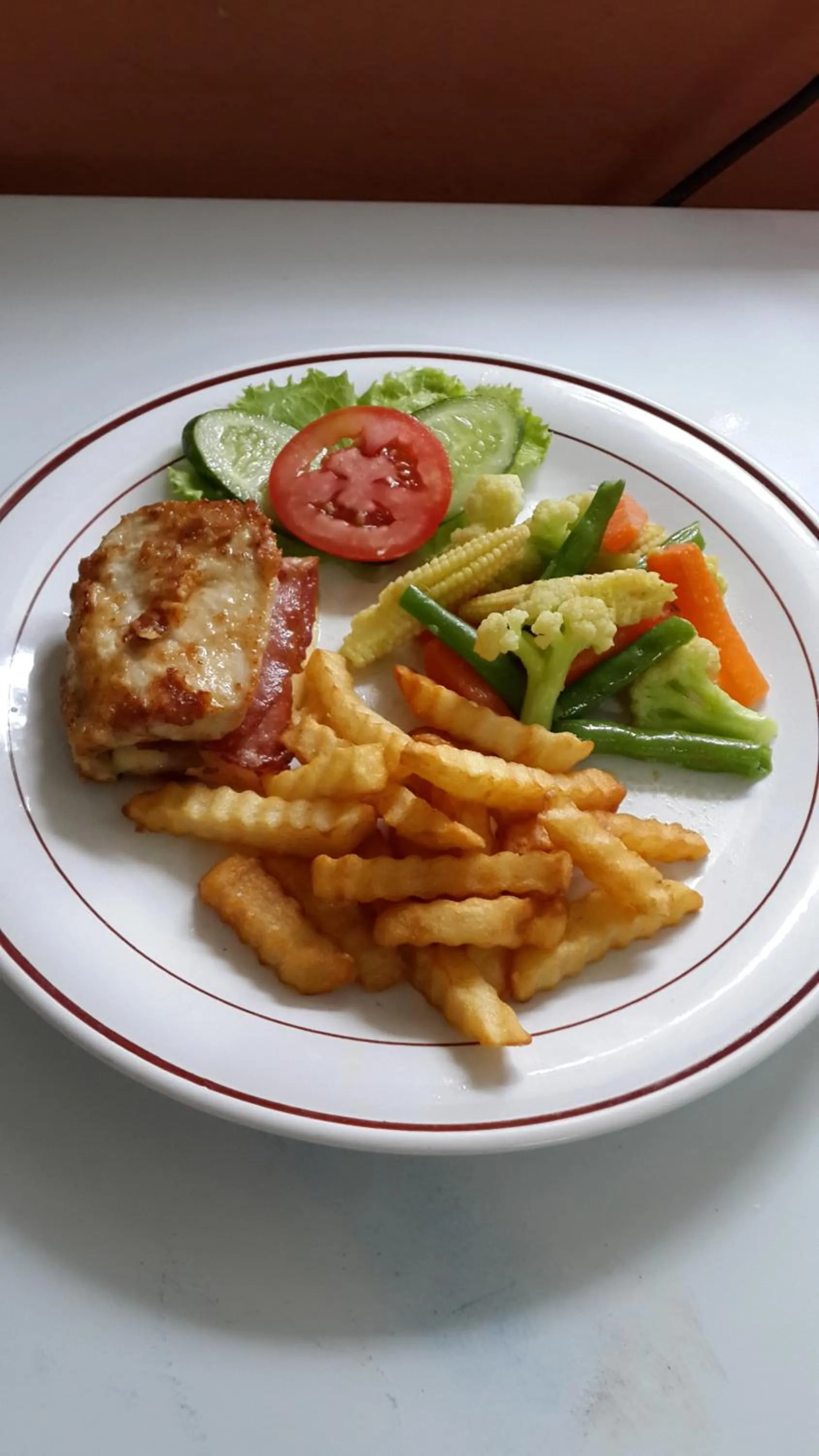 Restaurant/places to eat in Medori Putih Homestay