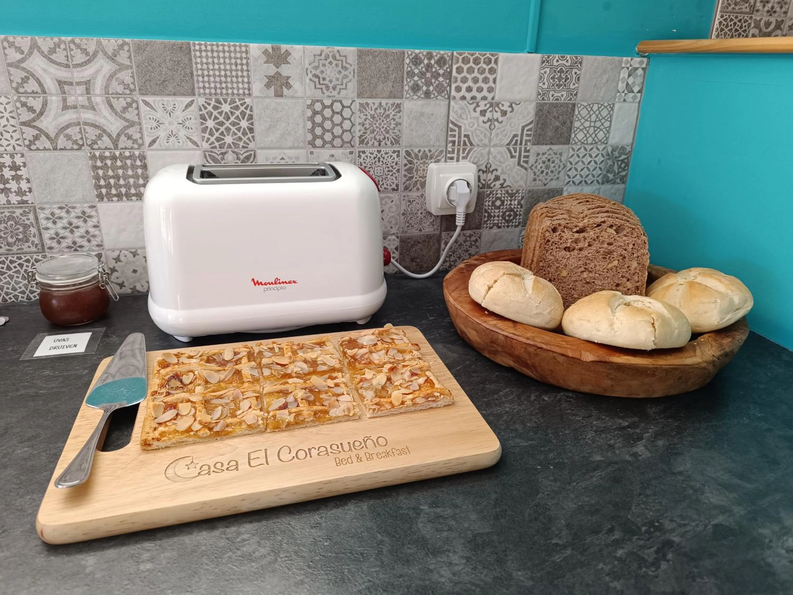 Restaurant/places to eat in B&B Casa El Corasueño