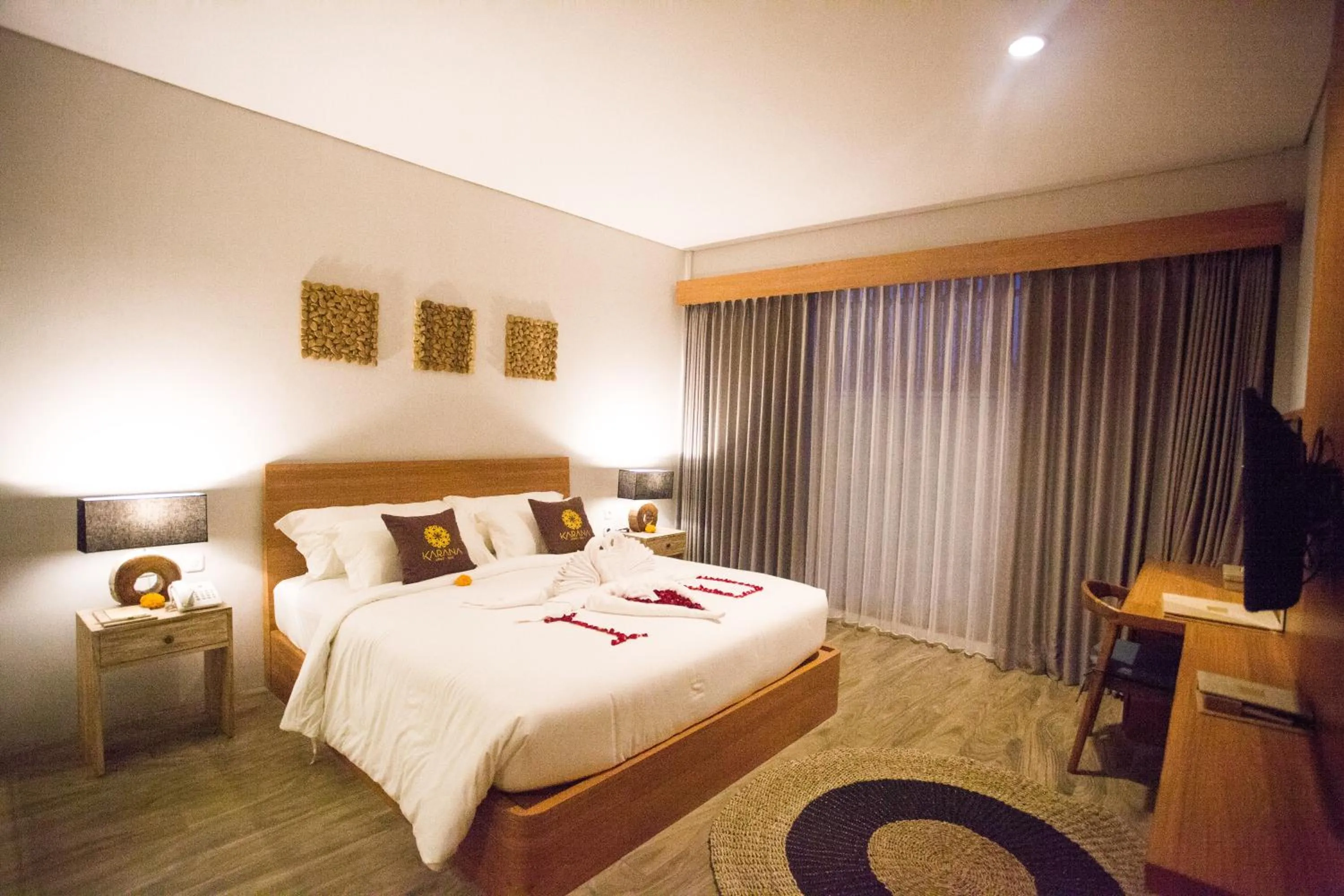 Photo of the whole room, Bed in Freddies Resort & Villas Ubud by Kanaya Hospitality