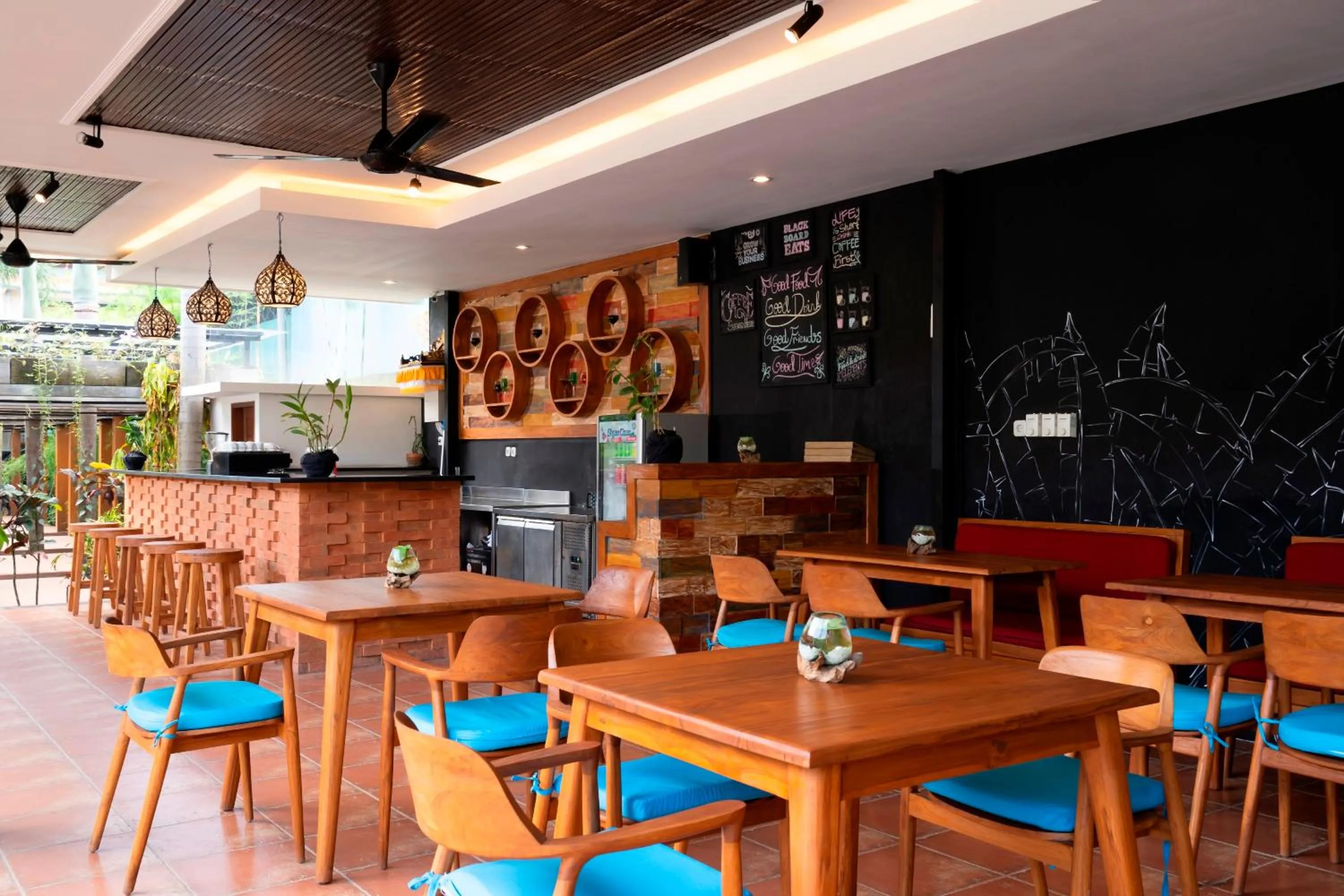 Restaurant/places to eat in Freddies Resort & Villas Ubud by Kanaya Hospitality