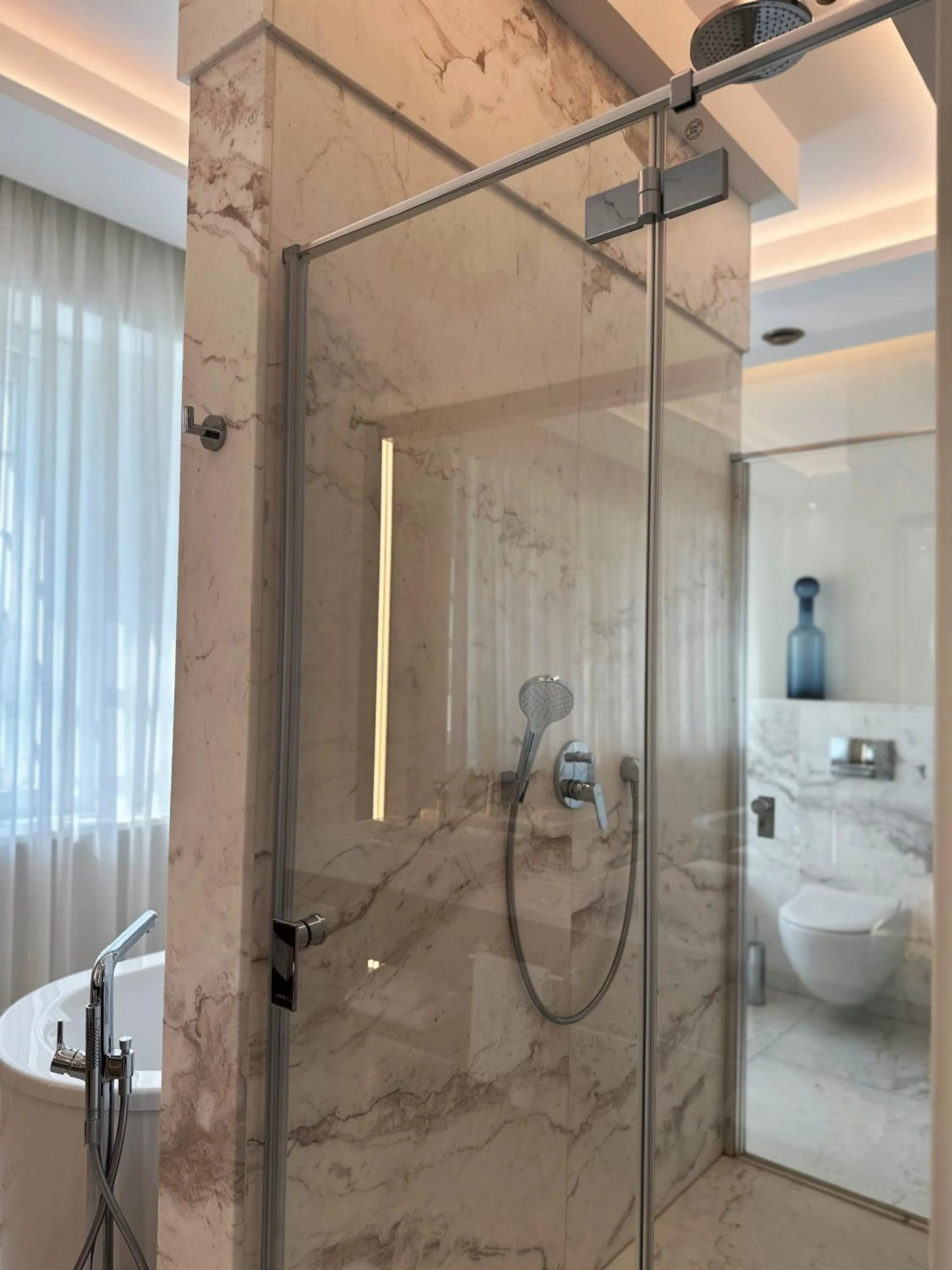 Shower in Pałac Komierowo