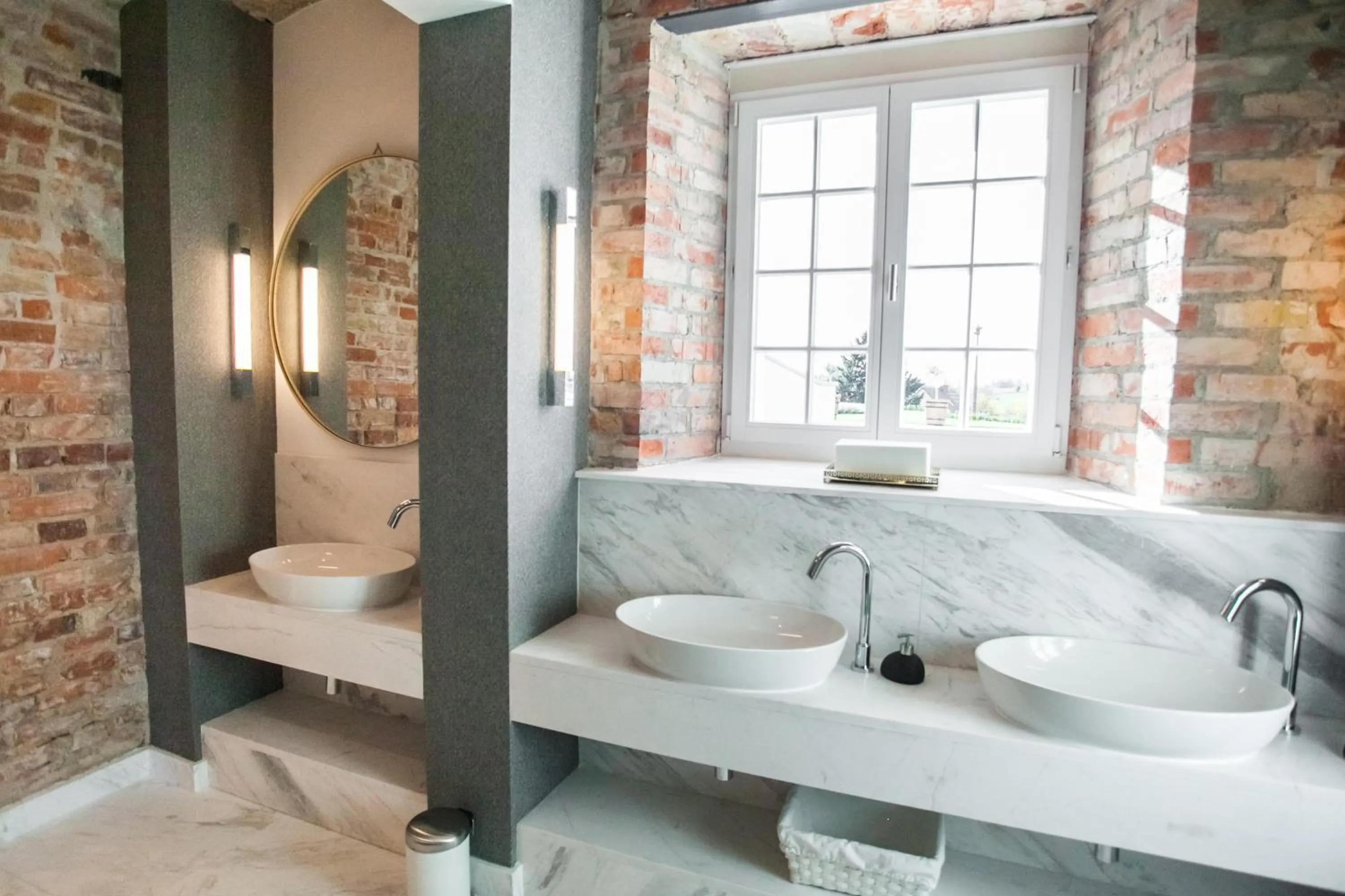 Toilet in Pałac Komierowo