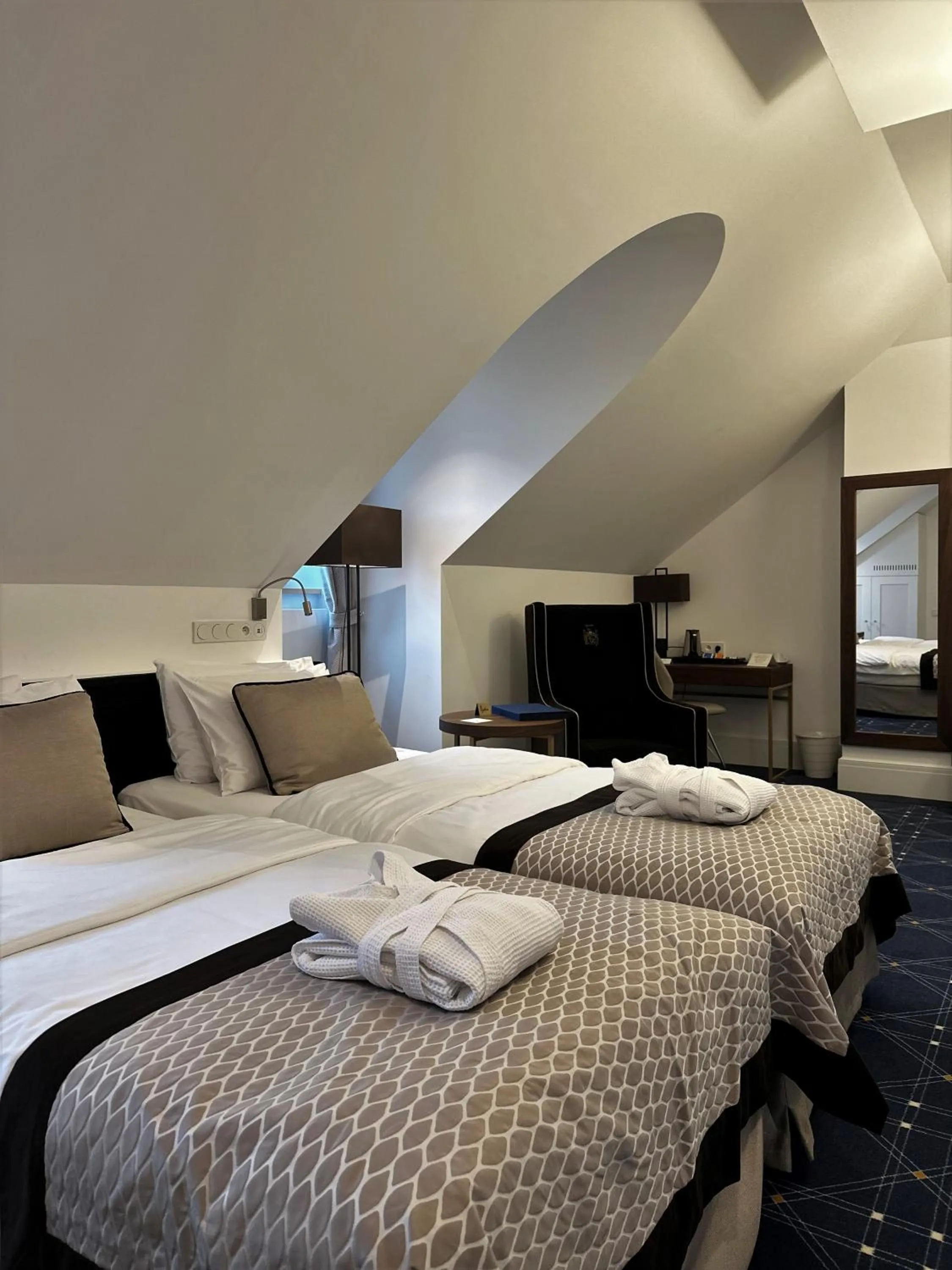 Bed in Pałac Komierowo