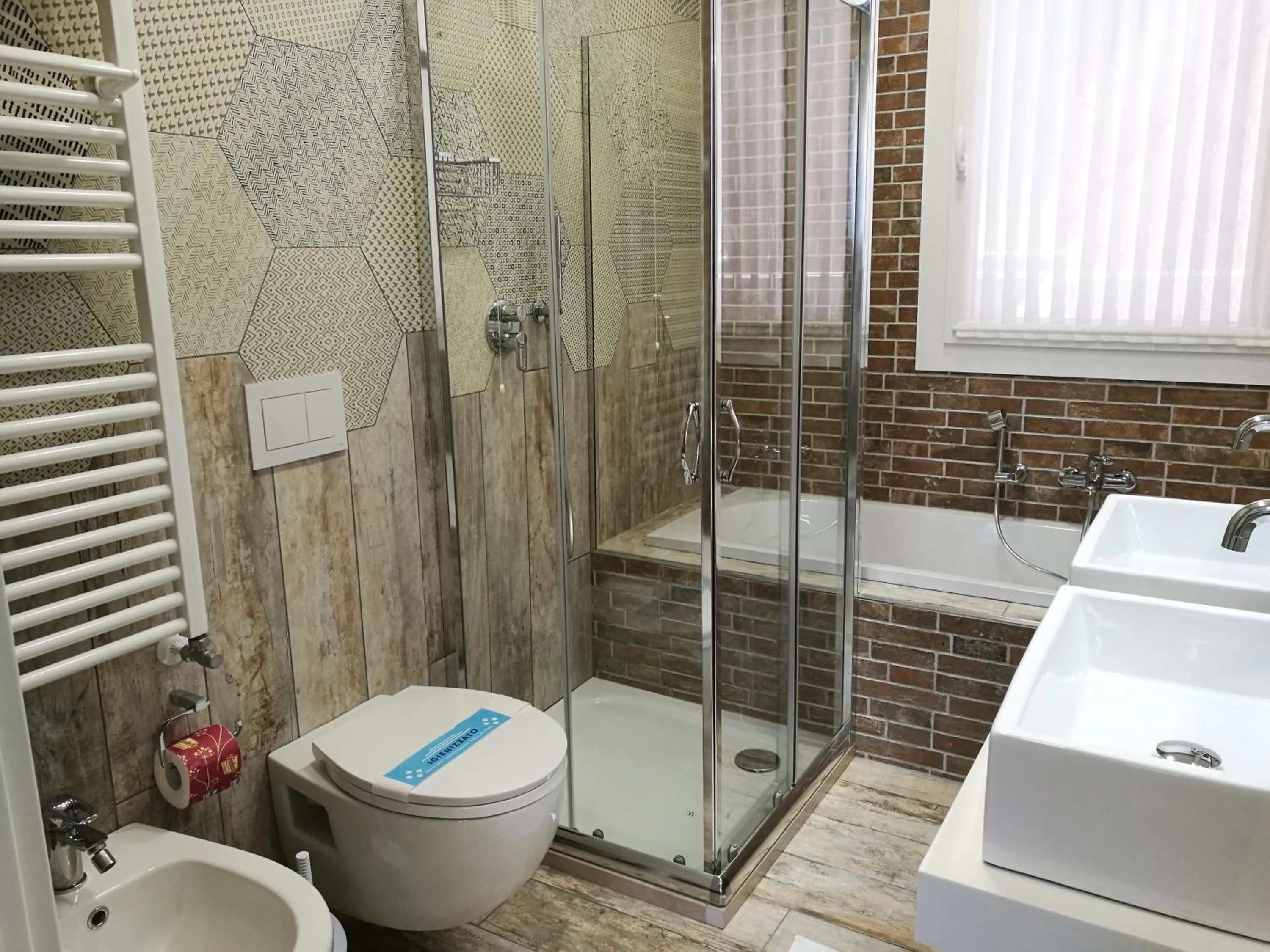 Toilet in Residence Eleonora