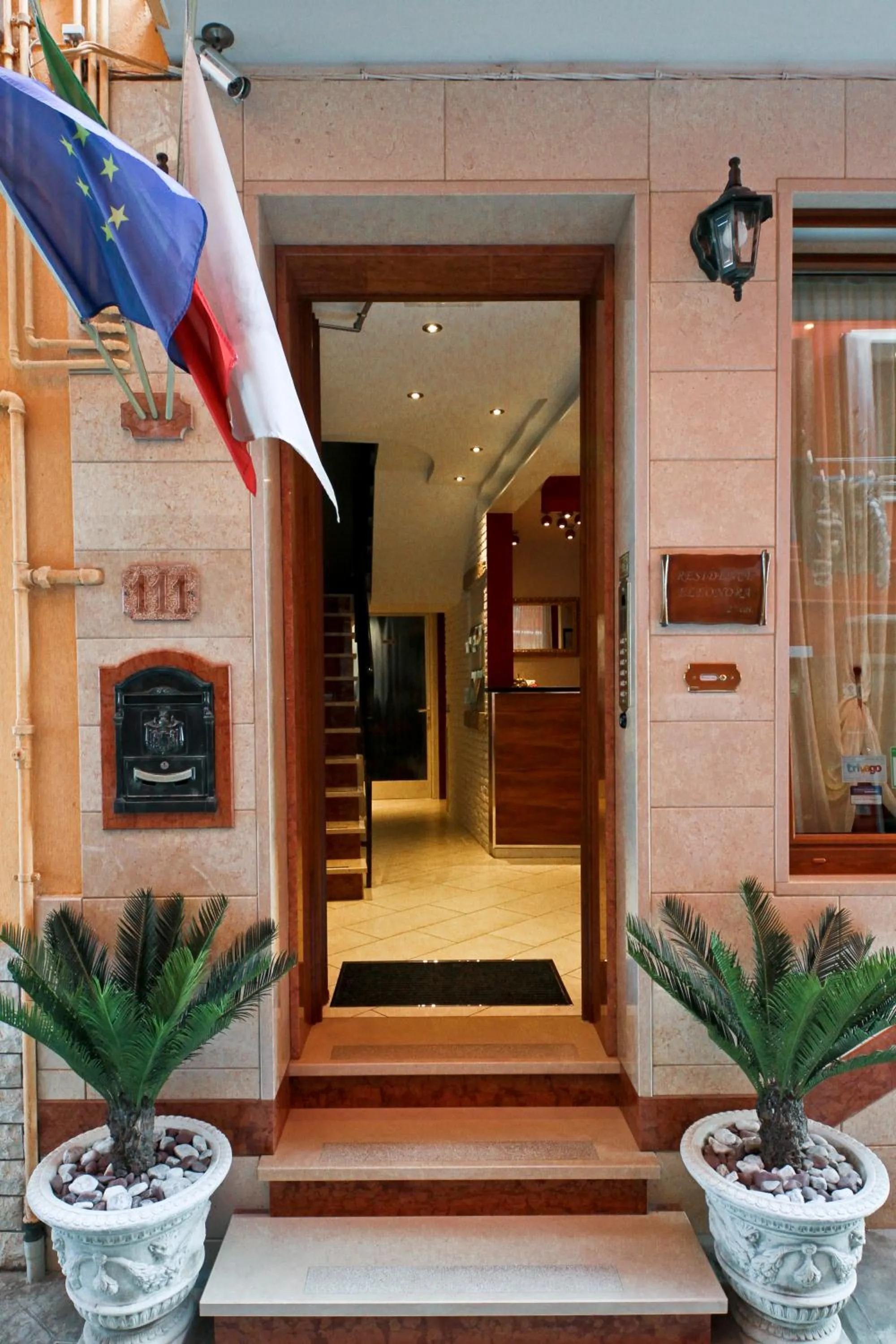 Facade/entrance in Residence Eleonora