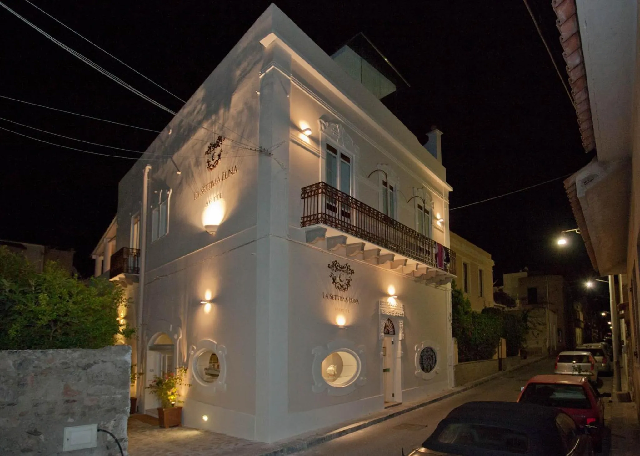 Property building in La Settima Luna Hotel