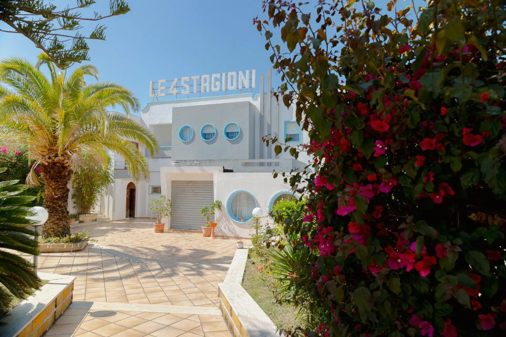 Facade/entrance in Residence Le 4 Stagioni