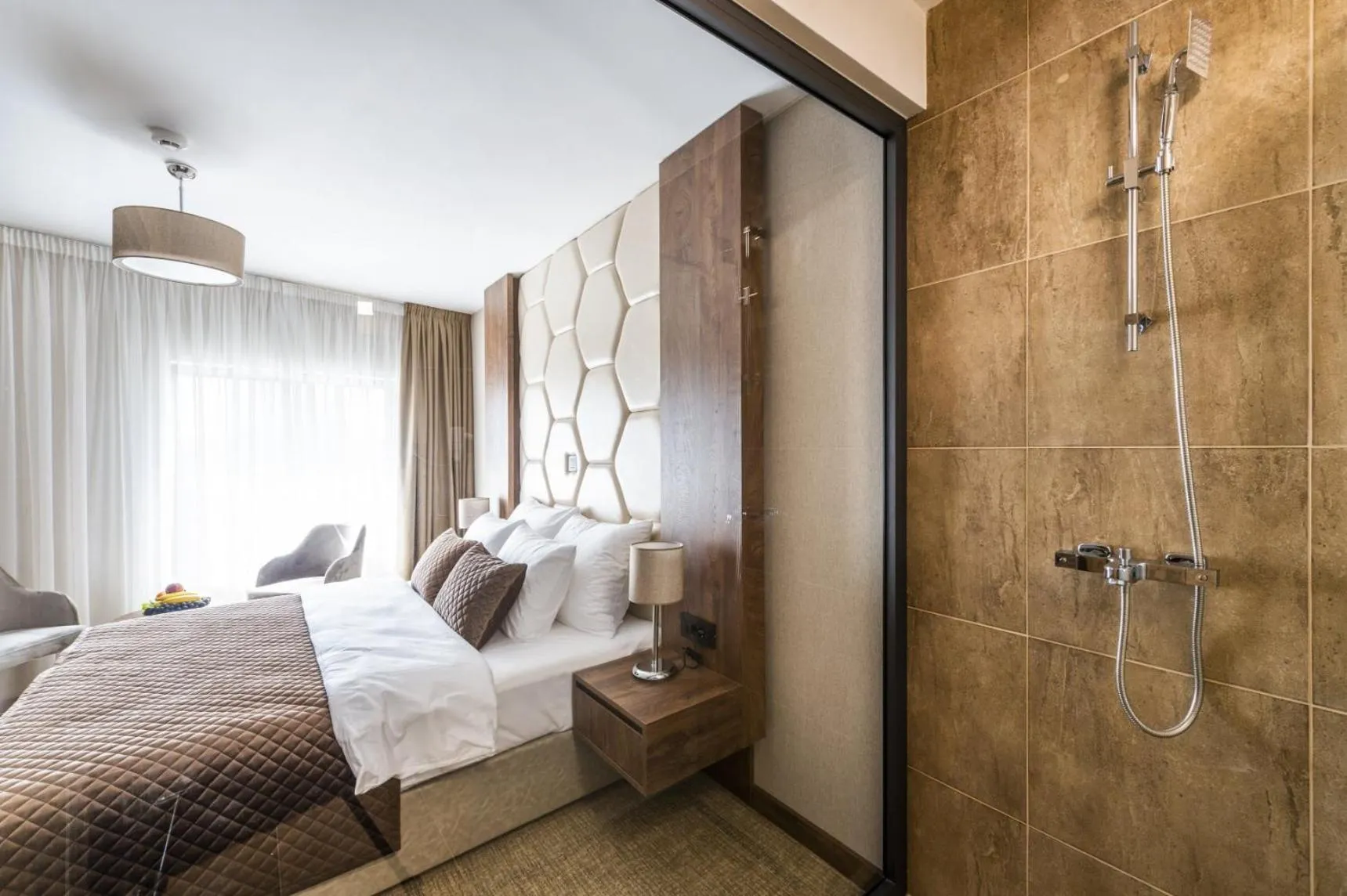 Shower, Bed in Amsterdam Hotel