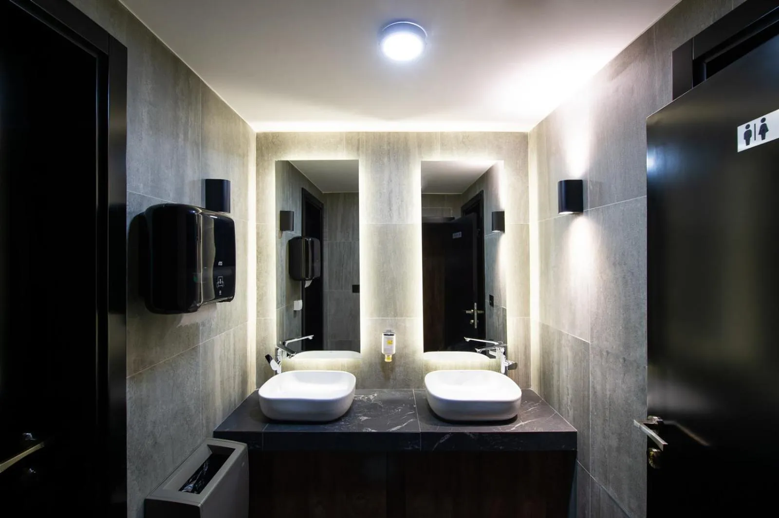 Meeting/conference room in Amsterdam Hotel