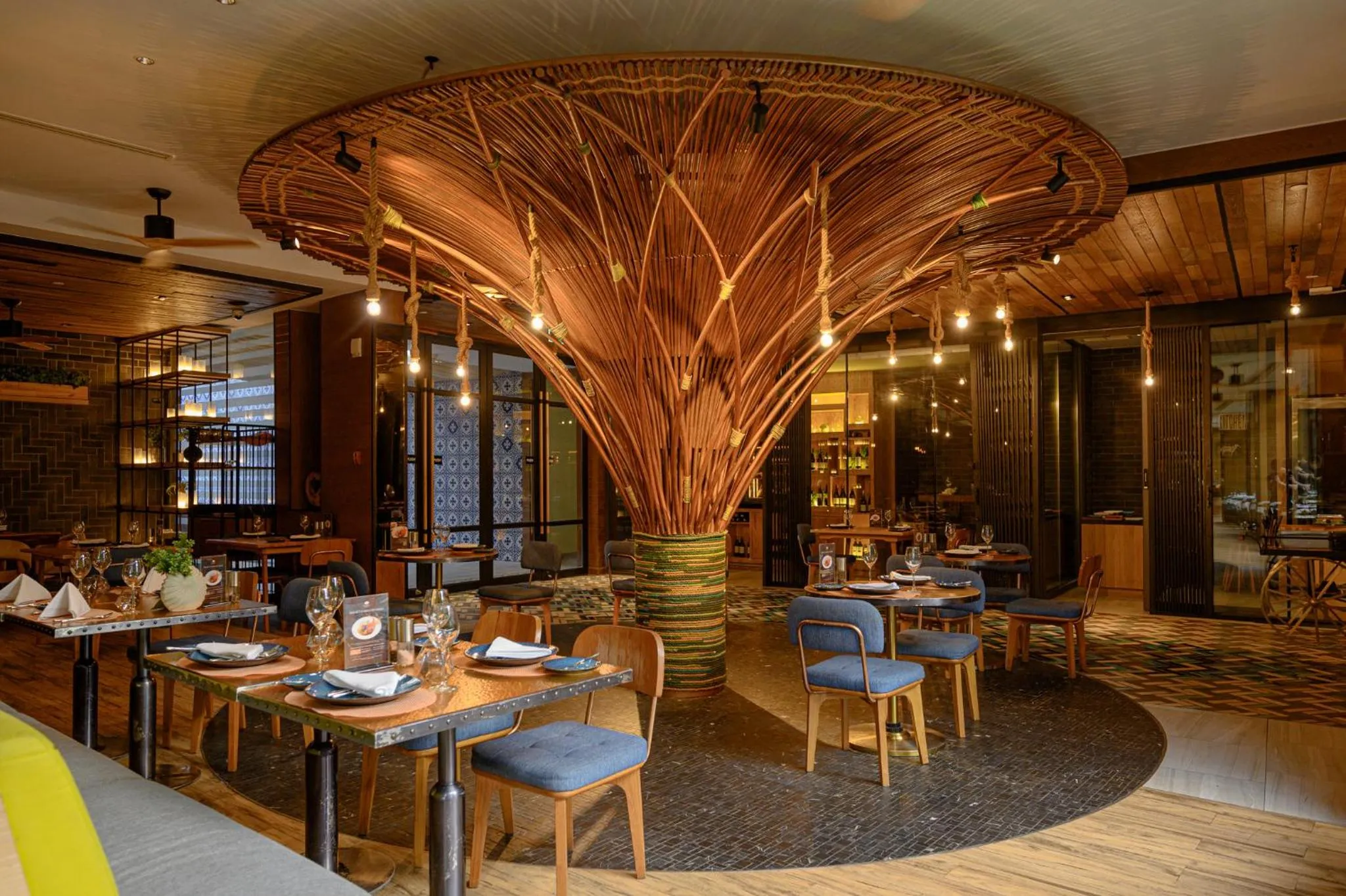 Restaurant/places to eat in Hotel Indigo Phuket Patong by IHG