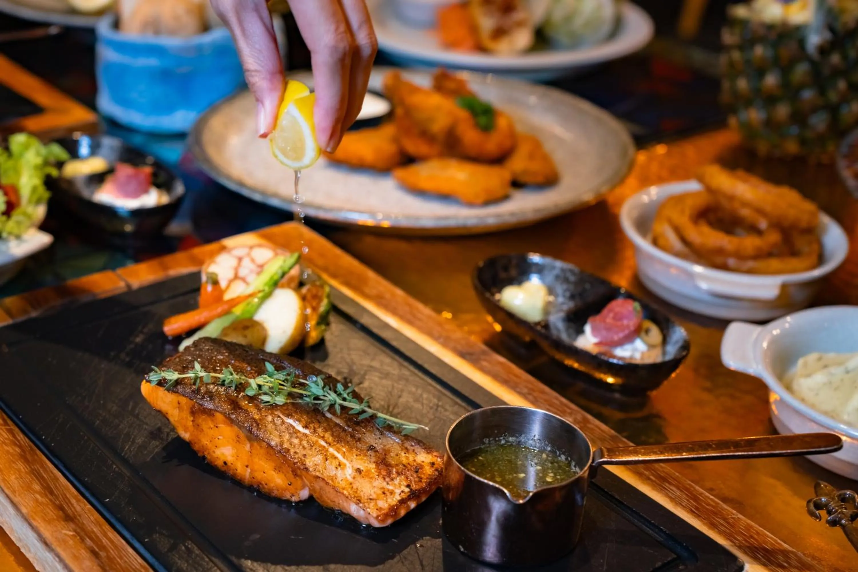 Restaurant/places to eat in Hotel Indigo Phuket Patong by IHG