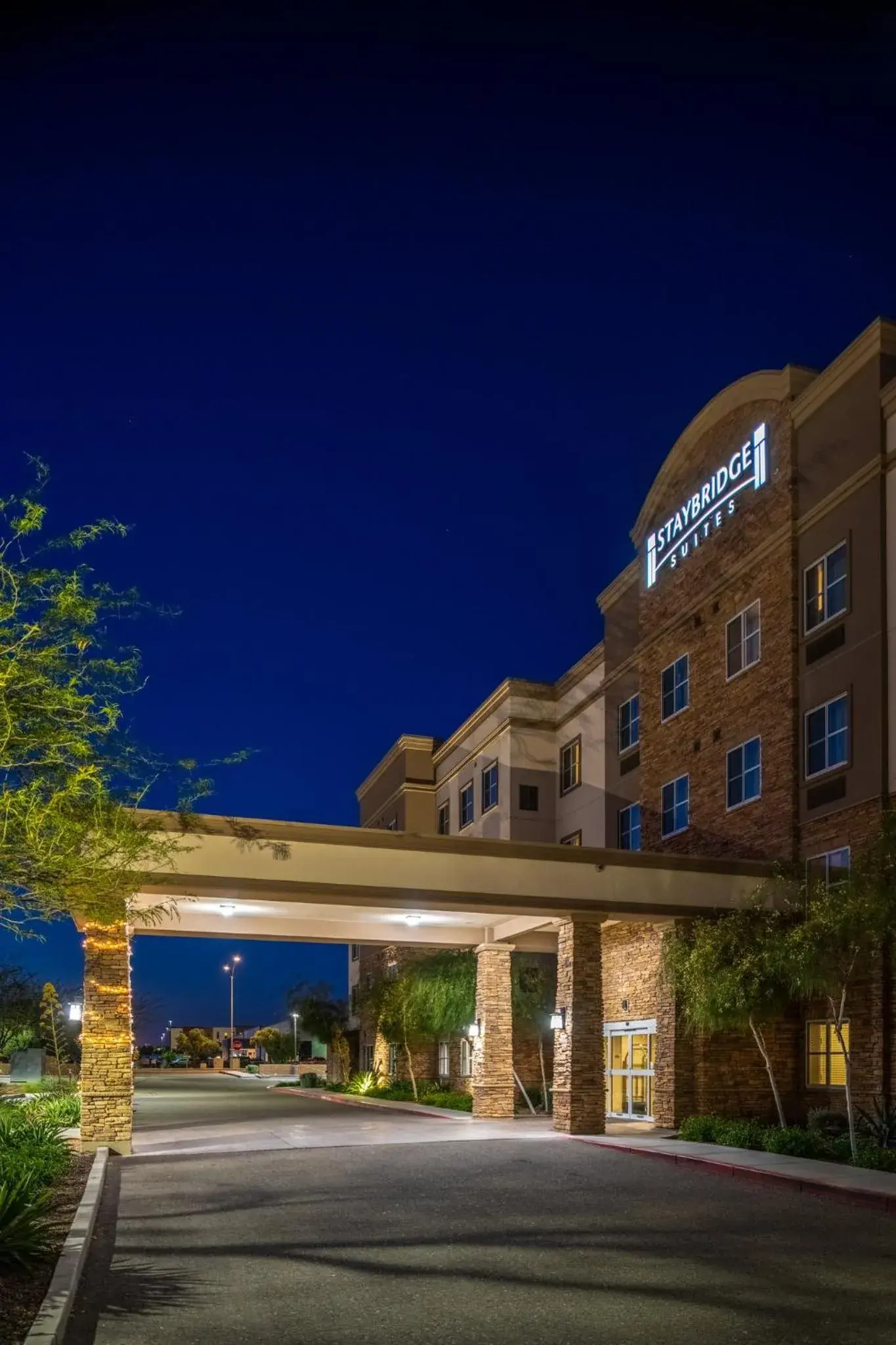 Property building in Staybridge Suites - Gilbert - East Mesa by IHG Property building in Staybridge Suites - Gilbert - East Mesa by IHG