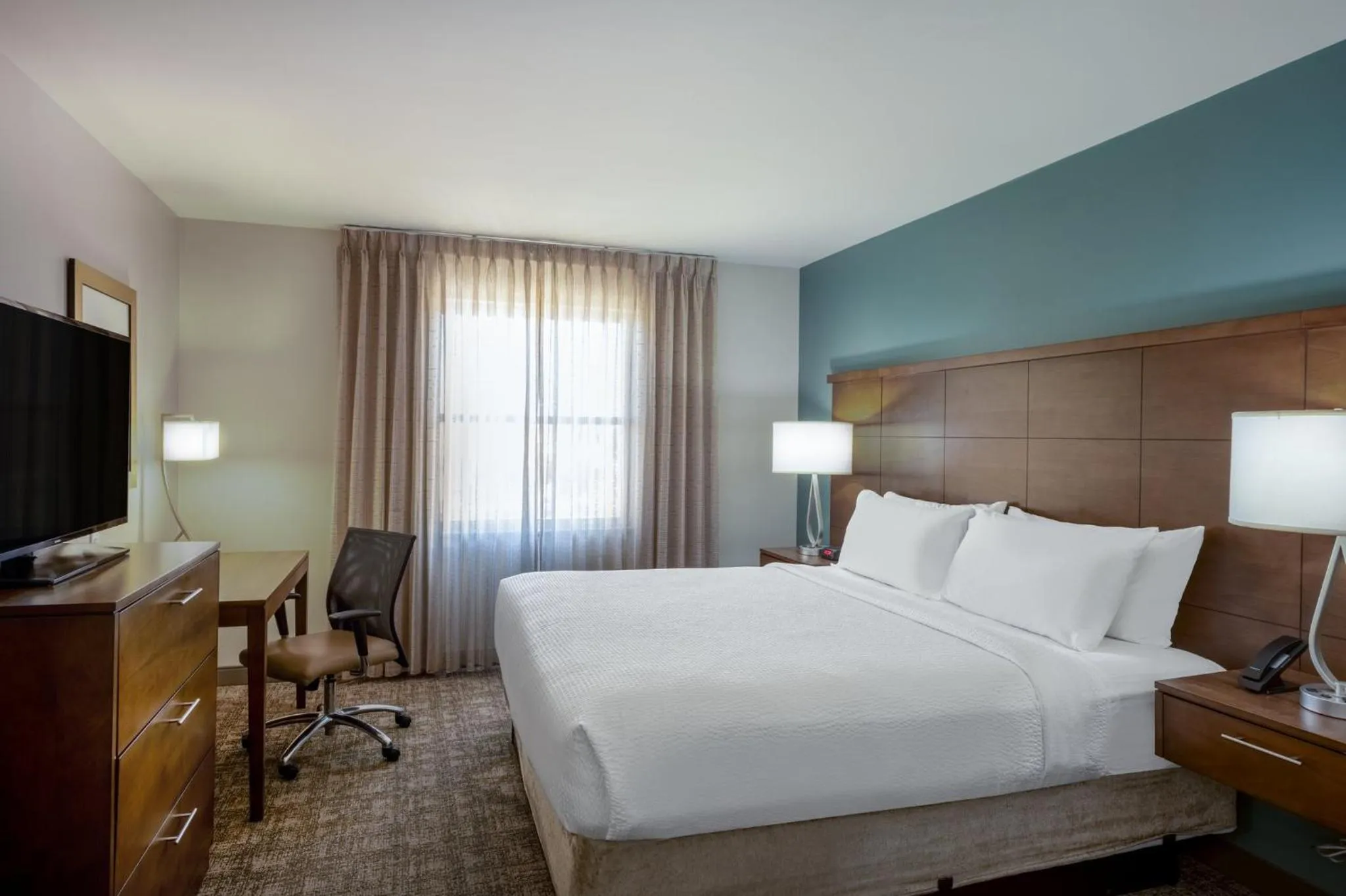 Photo of the whole room, Bed in Staybridge Suites - Gilbert - East Mesa by IHG