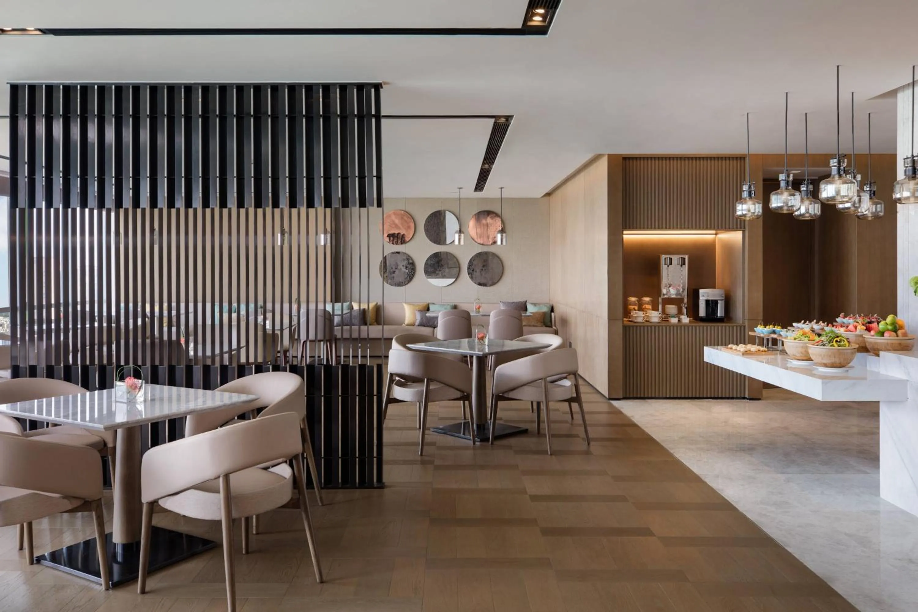 Lounge or bar in Courtyard by Marriott Shenzhen Northwest