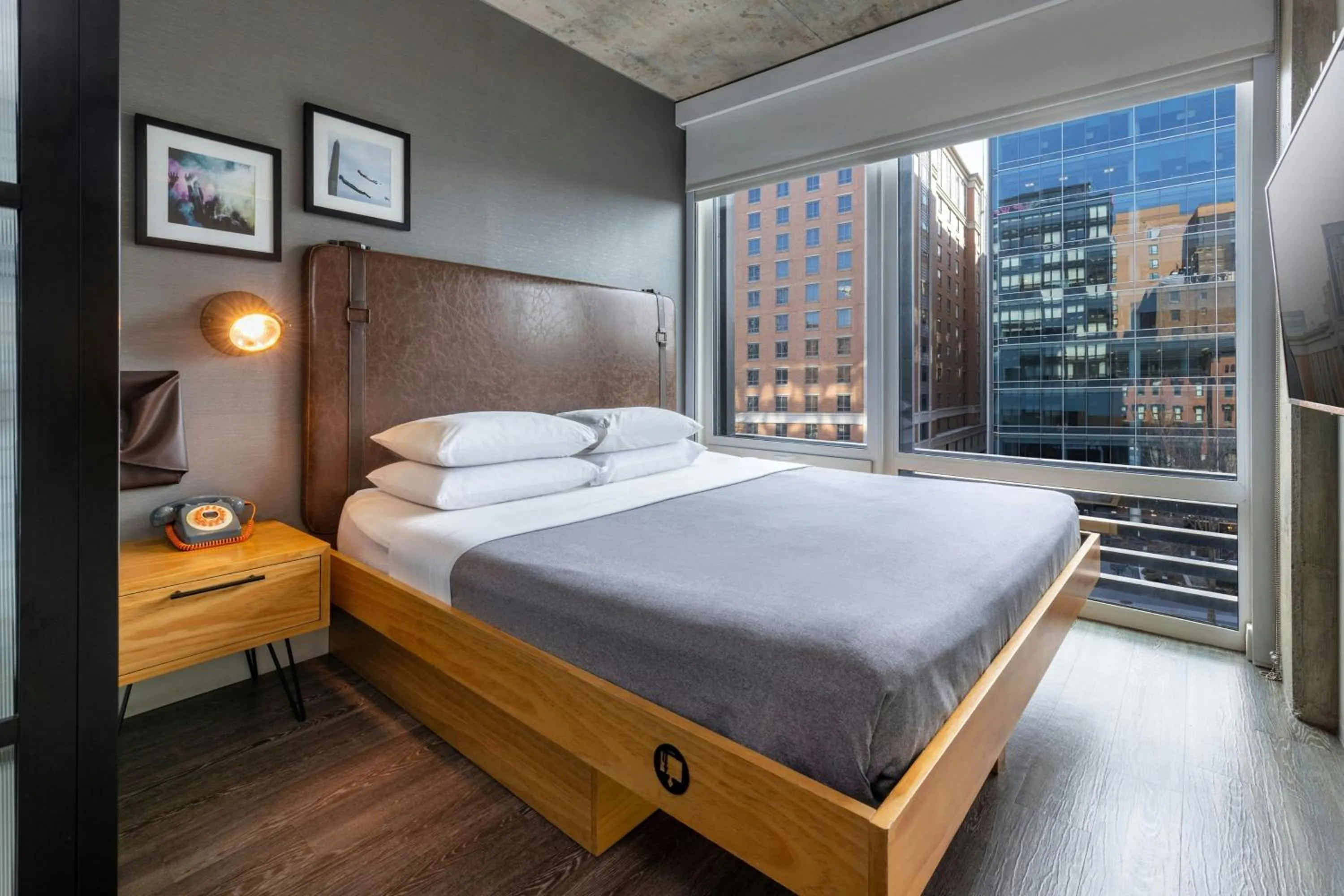 Photo of the whole room, Bed in Moxy Washington, DC Downtown