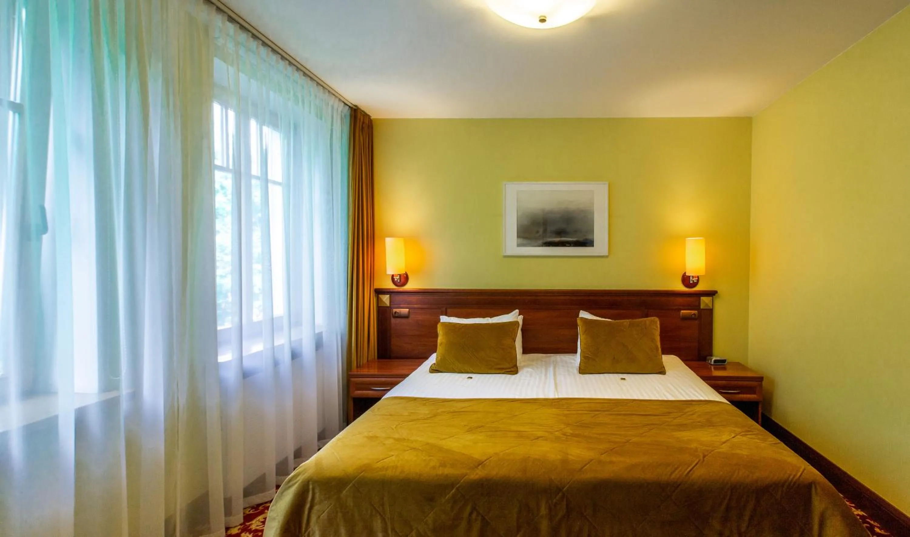 Bedroom, Bed in Hotel Violeta