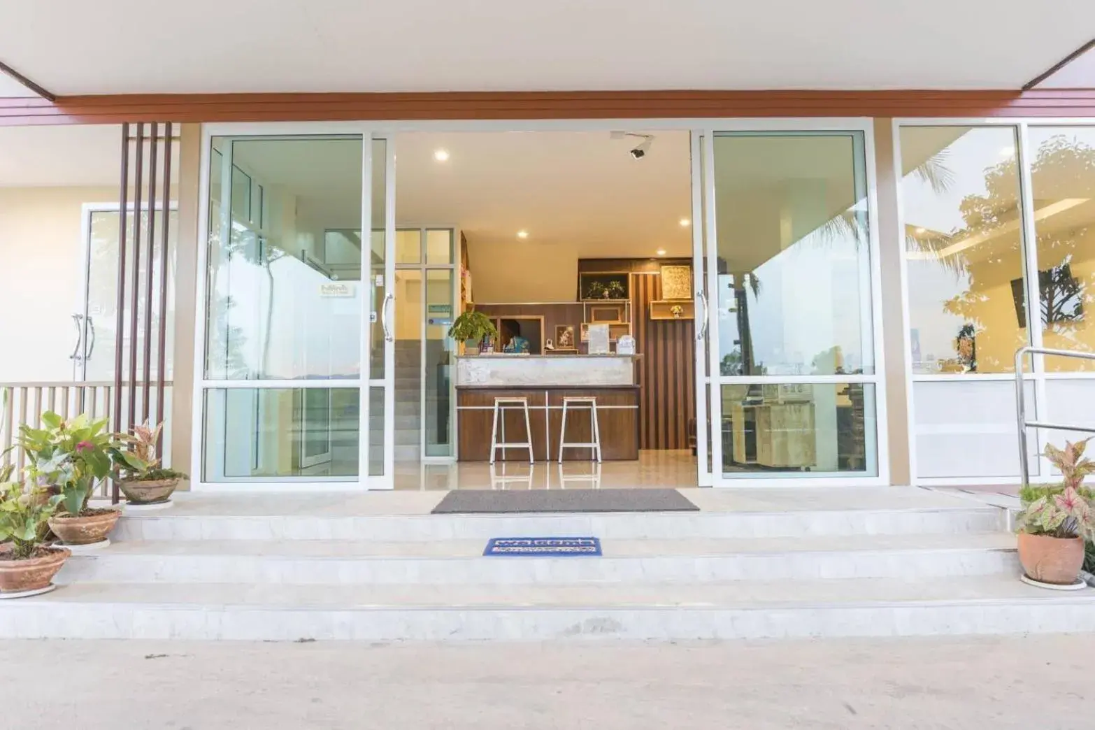 Facade/entrance in Yaibua Hotel Facade/entrance in Yaibua Hotel