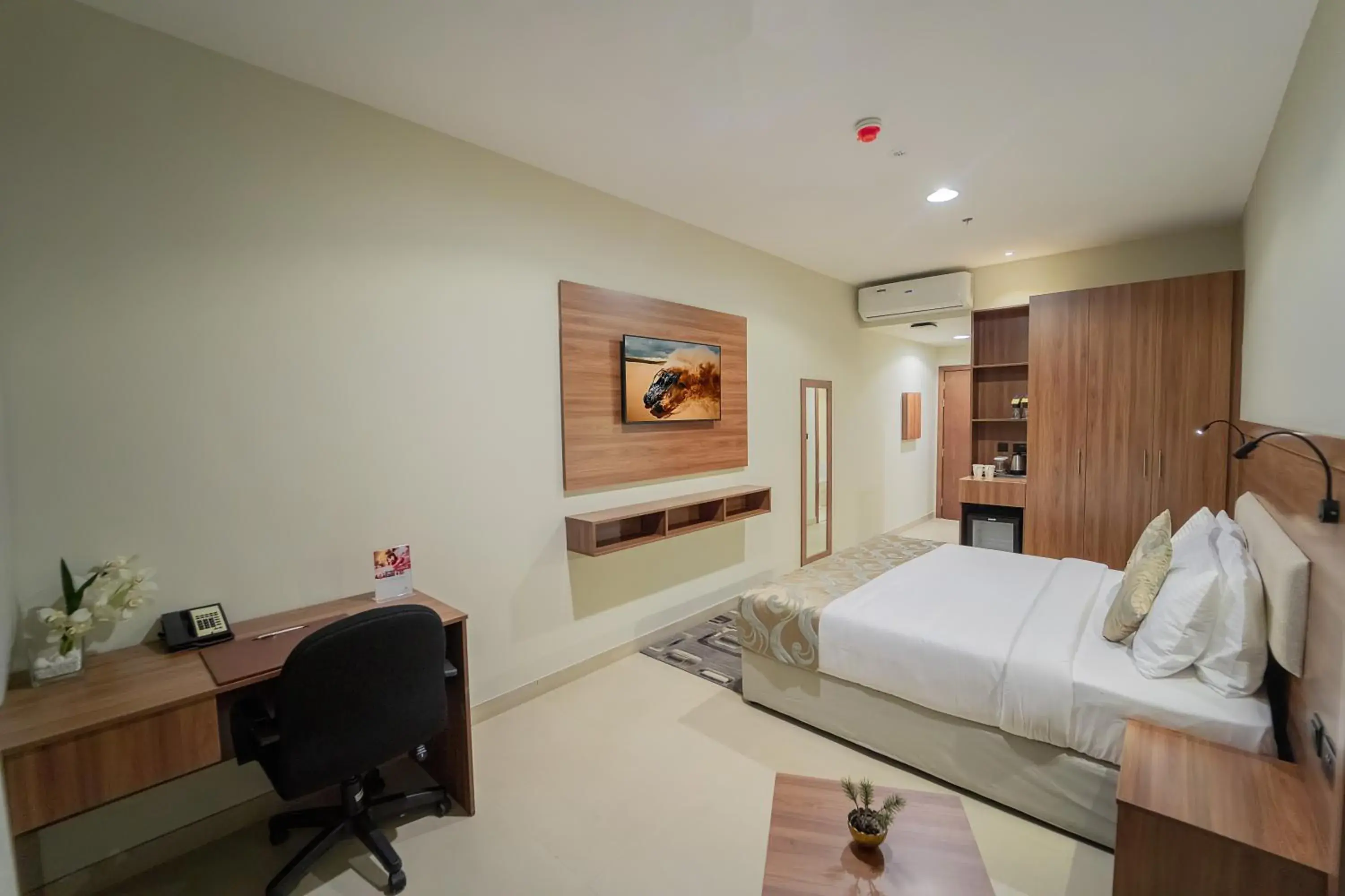 Bed in Western Hotel - Ghayathi Bed in Western Hotel - Ghayathi