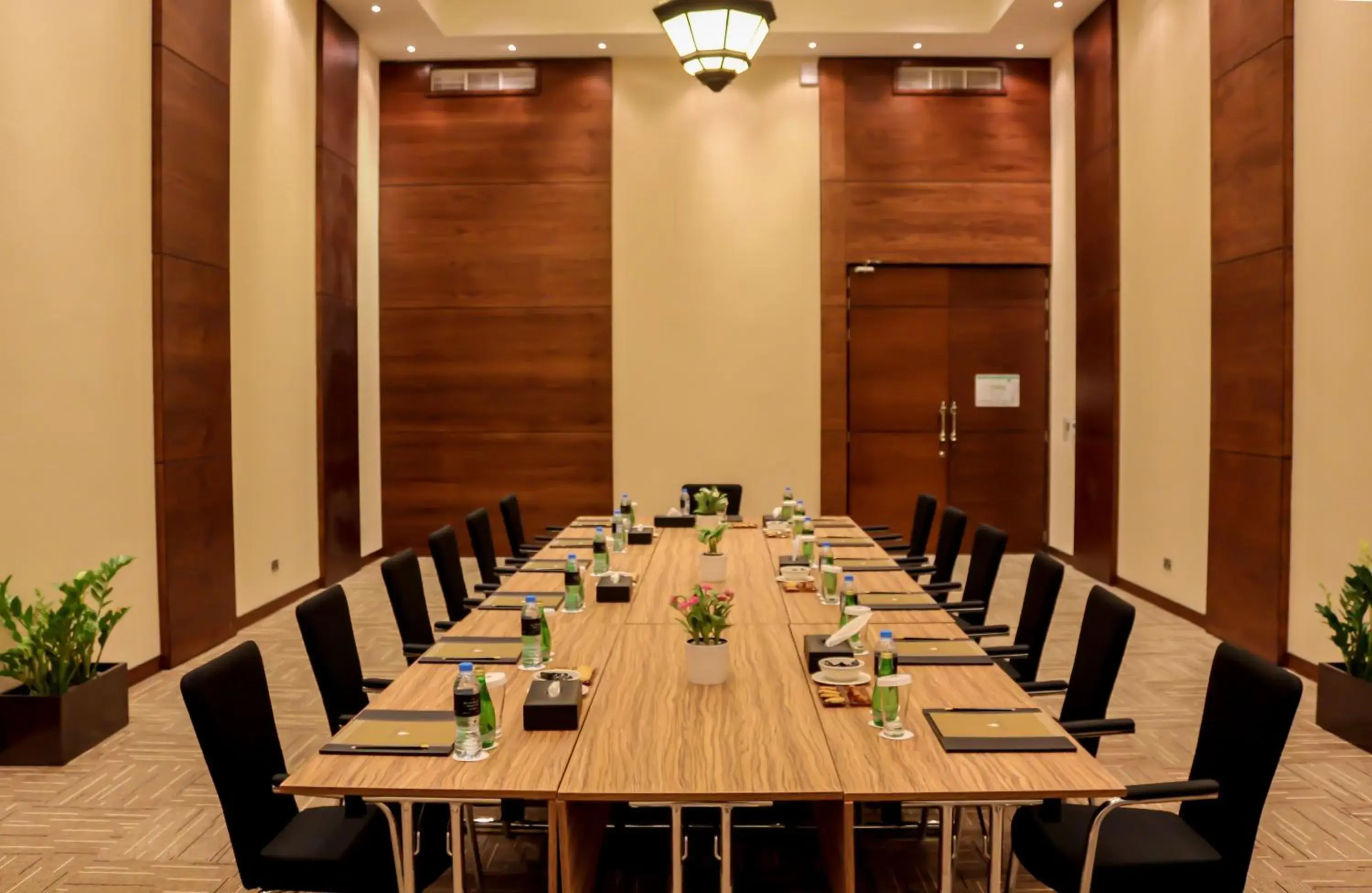 Business facilities in Western Hotel - Ghayathi Business facilities in Western Hotel - Ghayathi