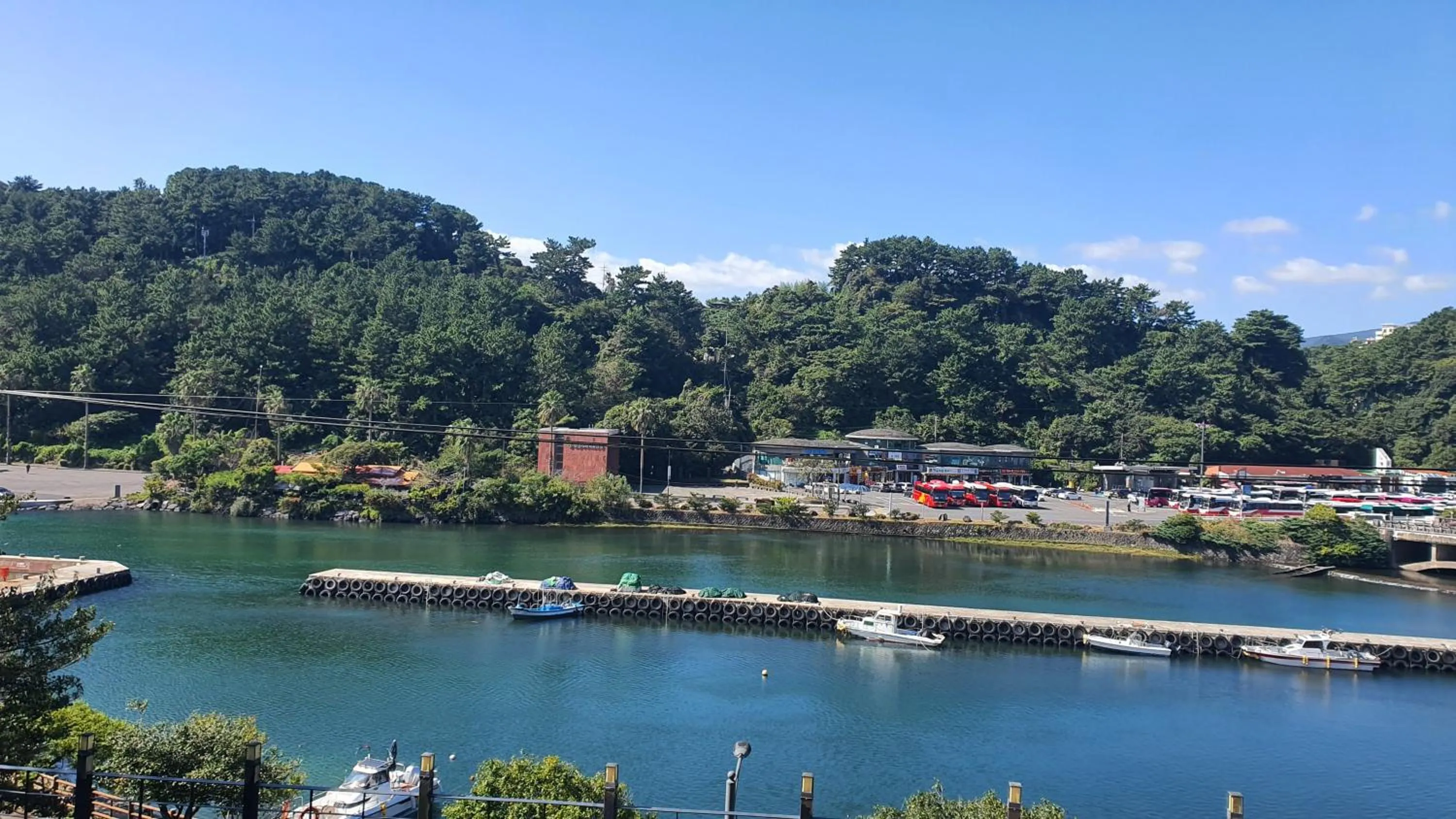 View (from property/room) in Maison de ciel harbor 39