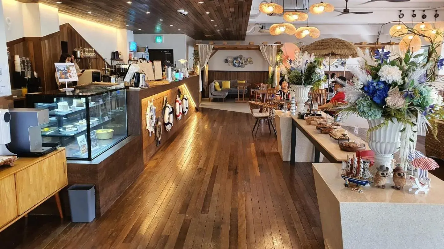 Restaurant/places to eat in Cheonjiyeon Crystal Hotel Restaurant/places to eat in Cheonjiyeon Crystal Hotel