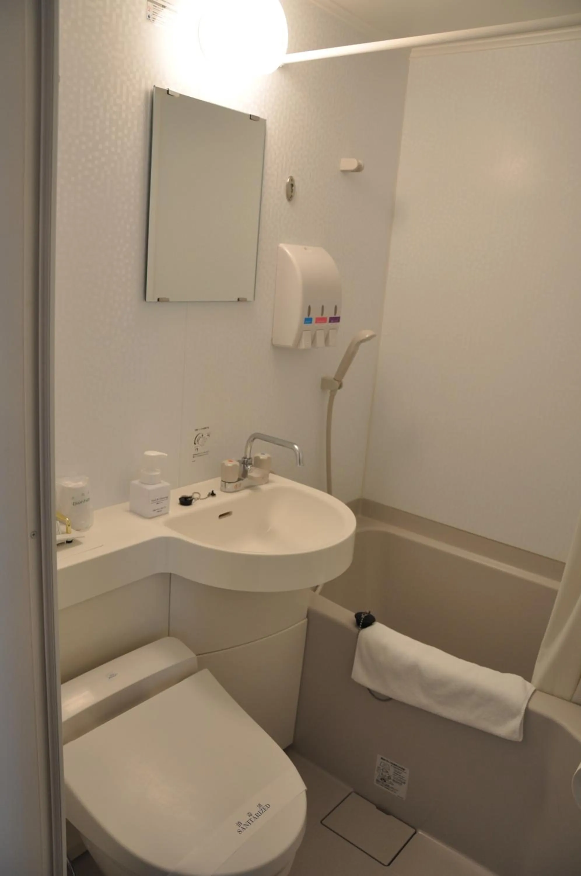 Shower in Hotel Noah