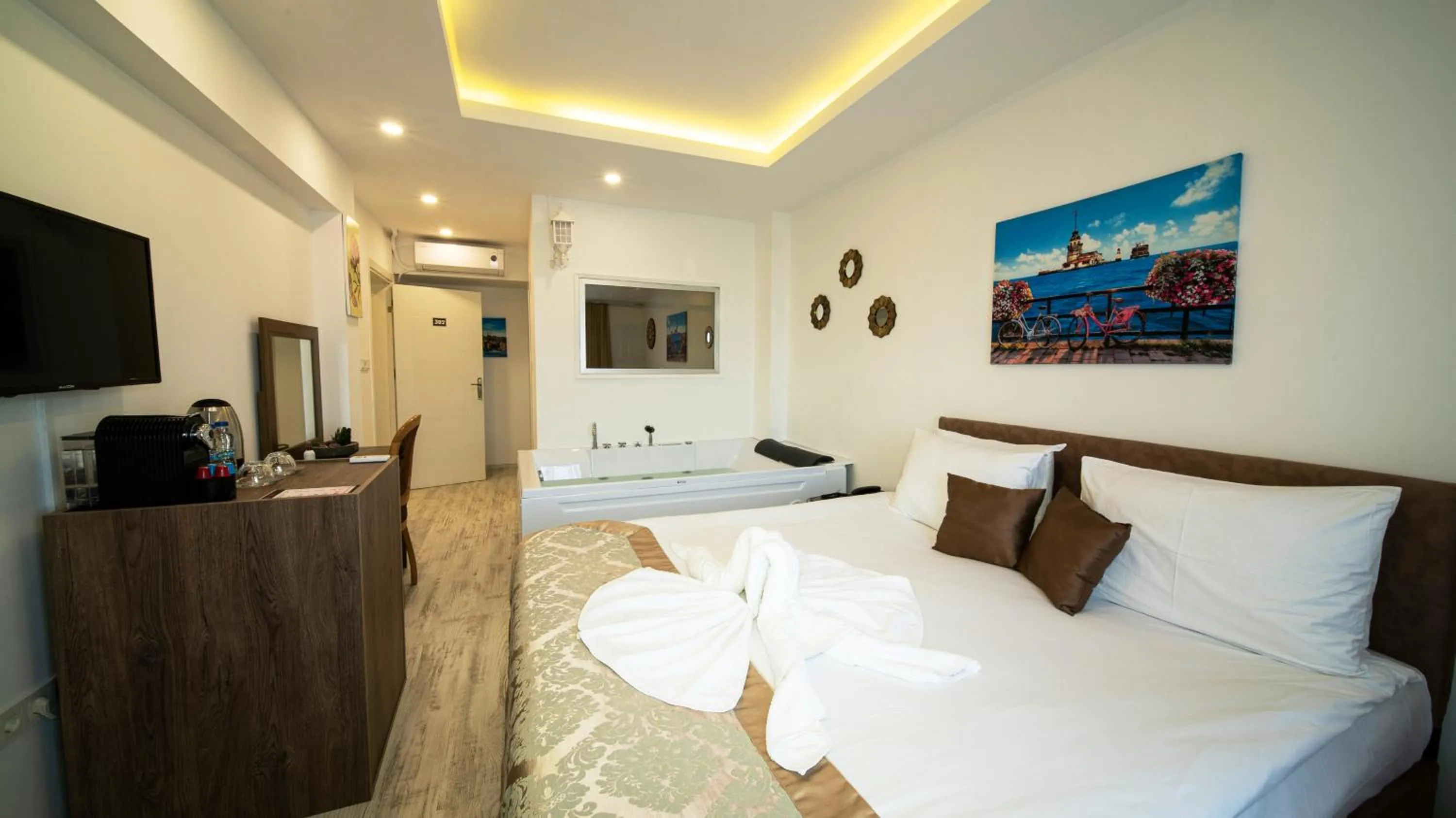 Bed in Zeugma Hotel Sultanahmet