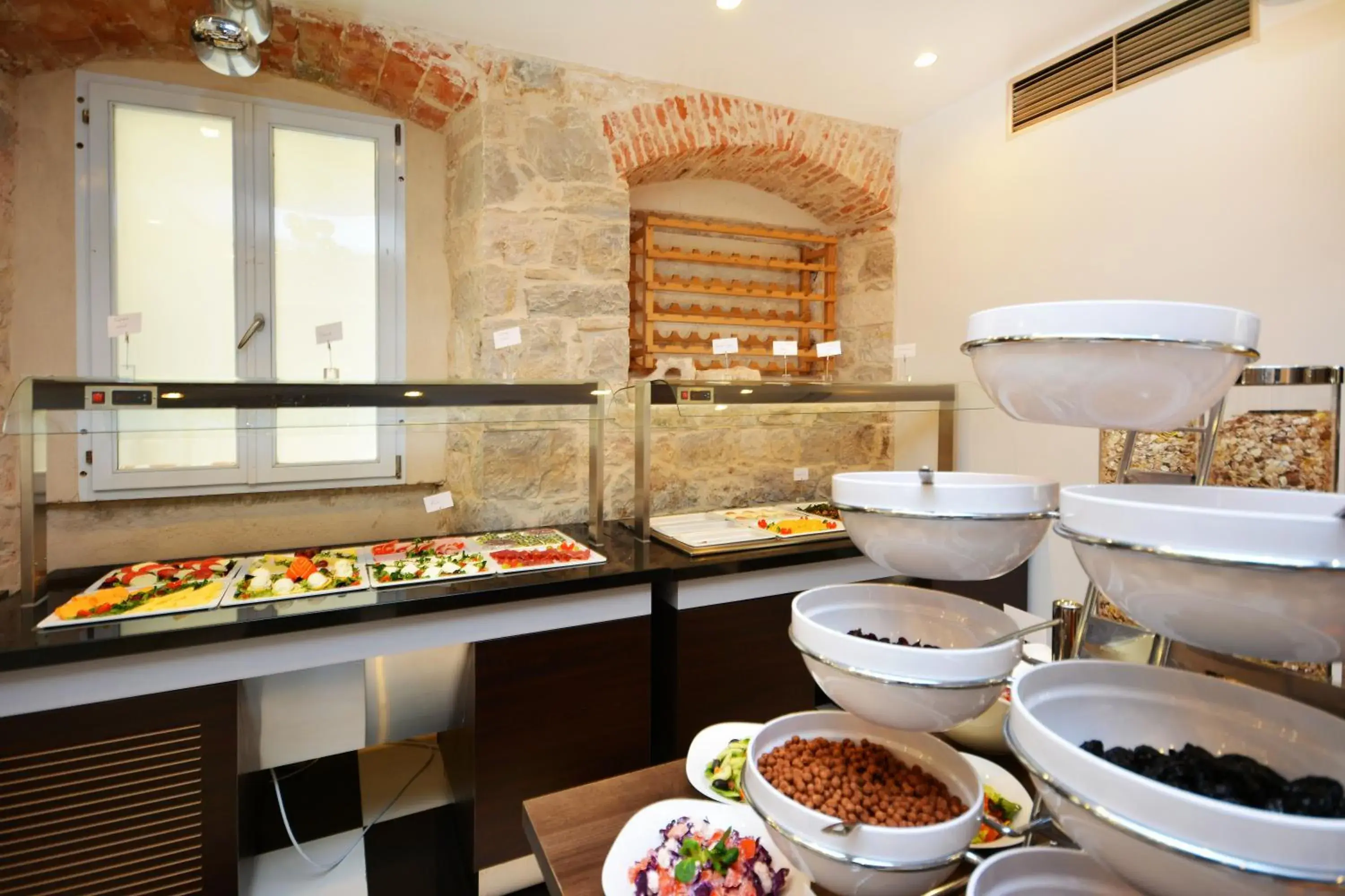 Breakfast in Jupiter Heritage Hotel Breakfast in Jupiter Heritage Hotel