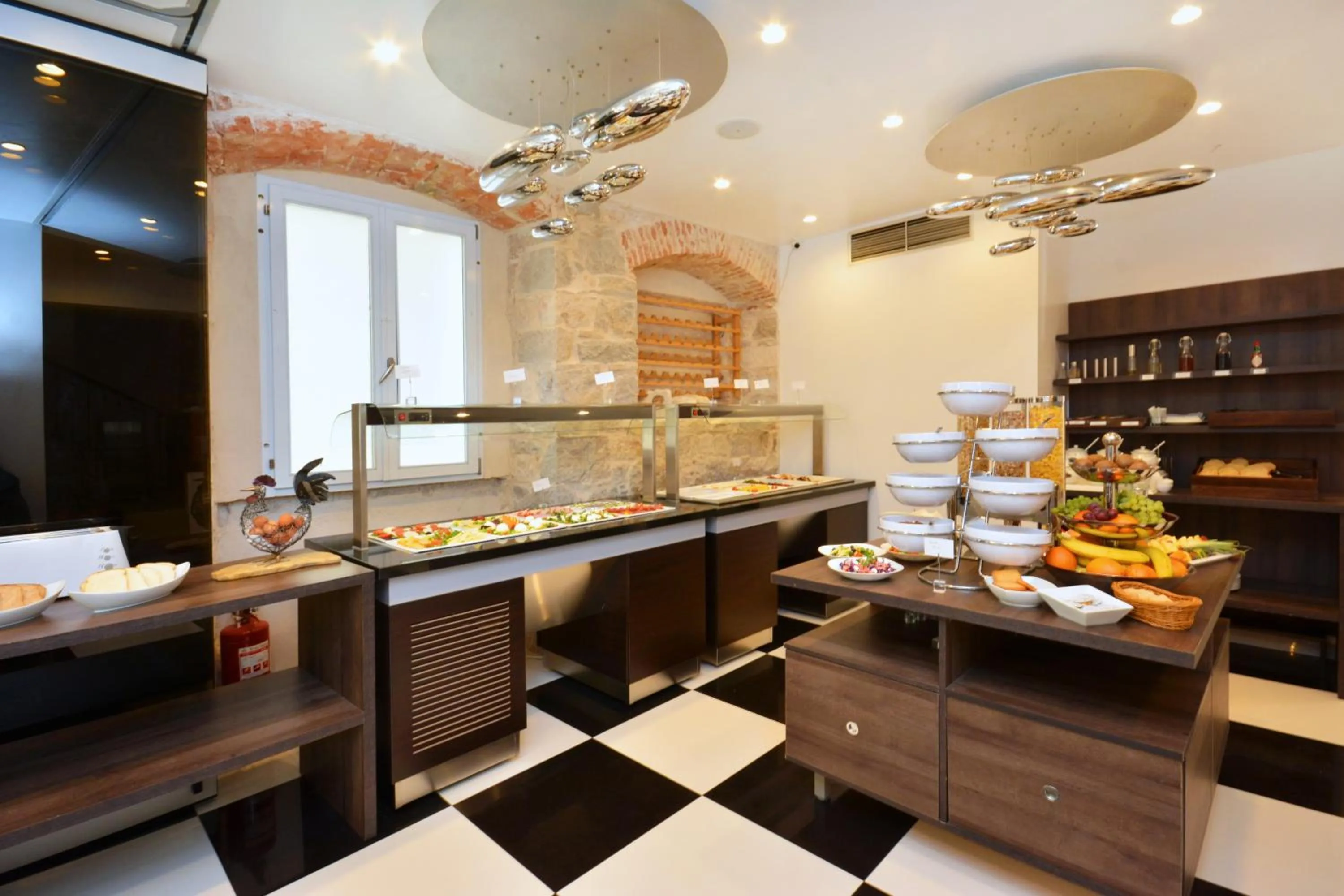 Breakfast in Jupiter Heritage Hotel