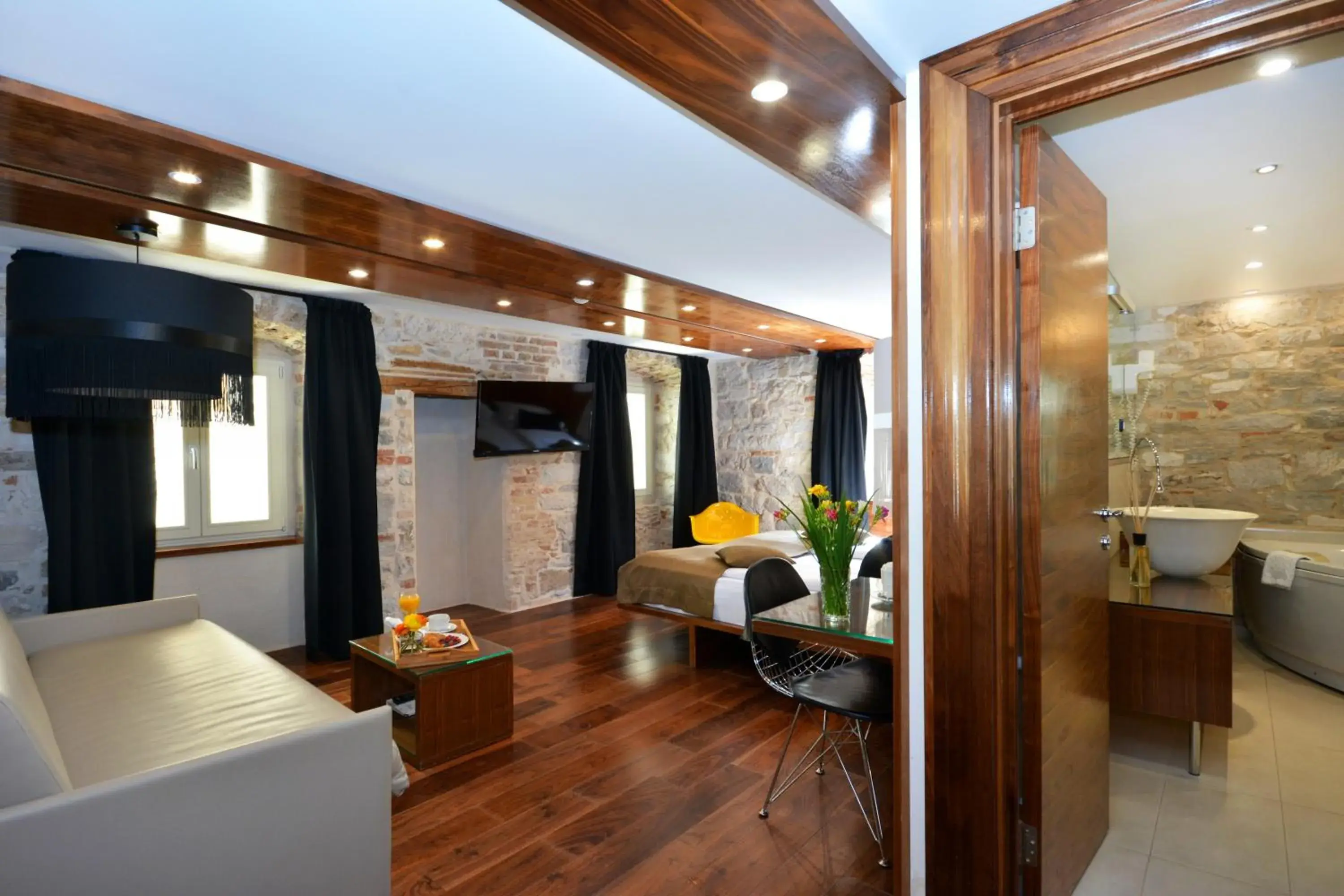 Photo of the whole room in Jupiter Heritage Hotel Photo of the whole room in Jupiter Heritage Hotel