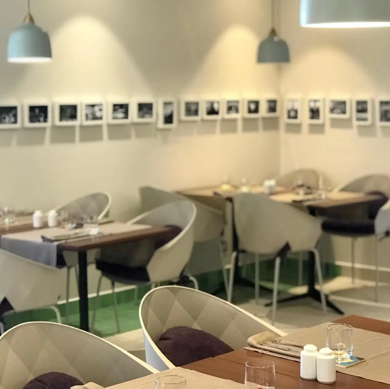 Restaurant/places to eat in M Suite Hotel