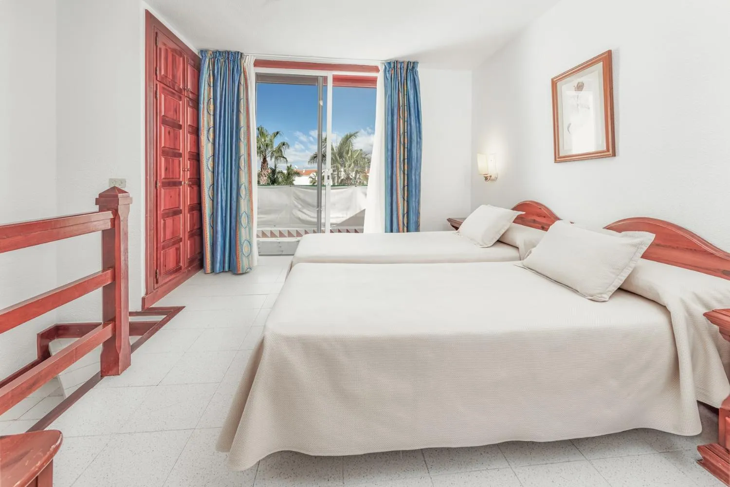 Bedroom, Bed in Parque Santiago IV Official