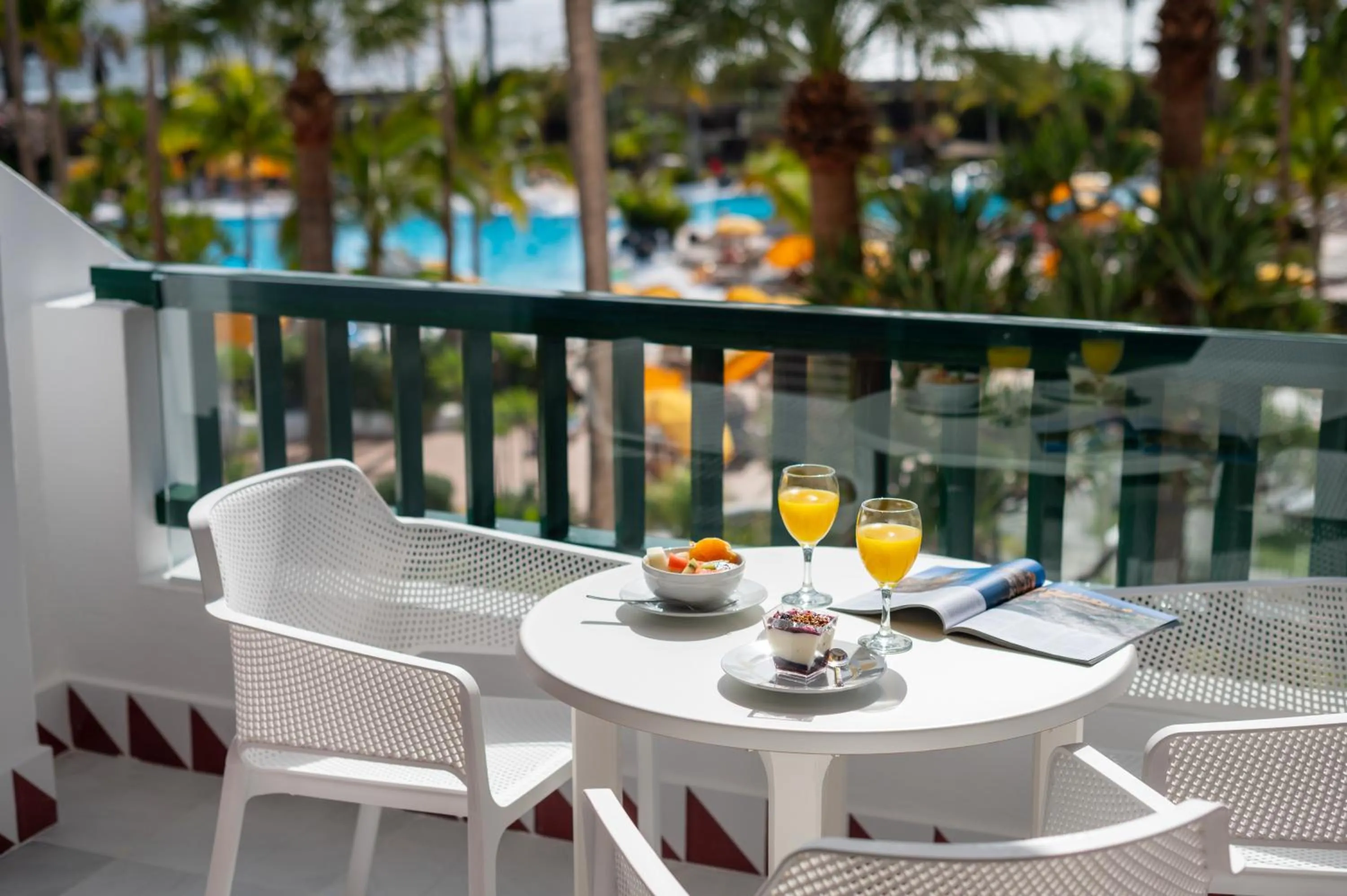 Balcony/Terrace in Parque Santiago IV Official