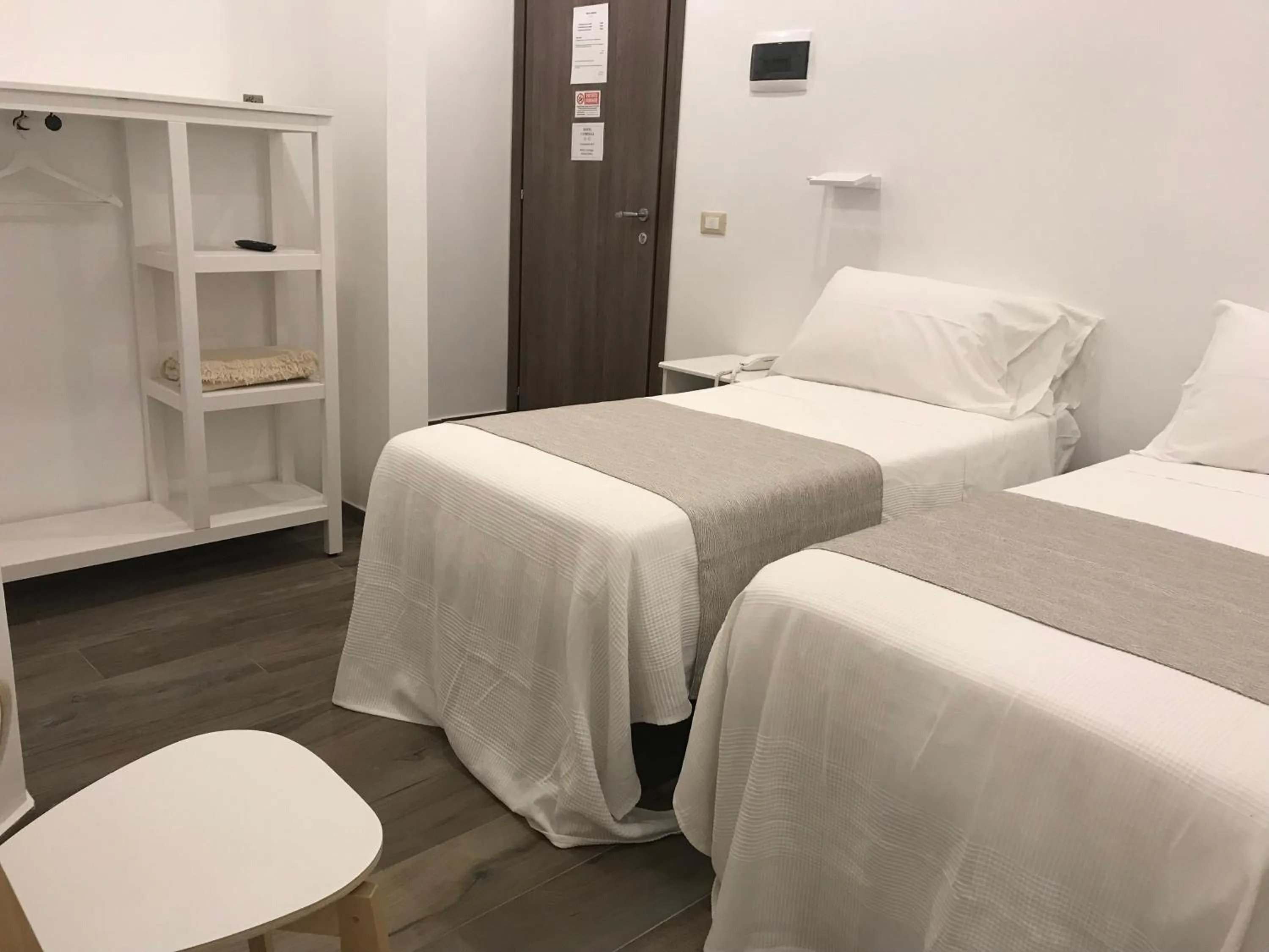 Bedroom, Bed in Hotel Cambogia