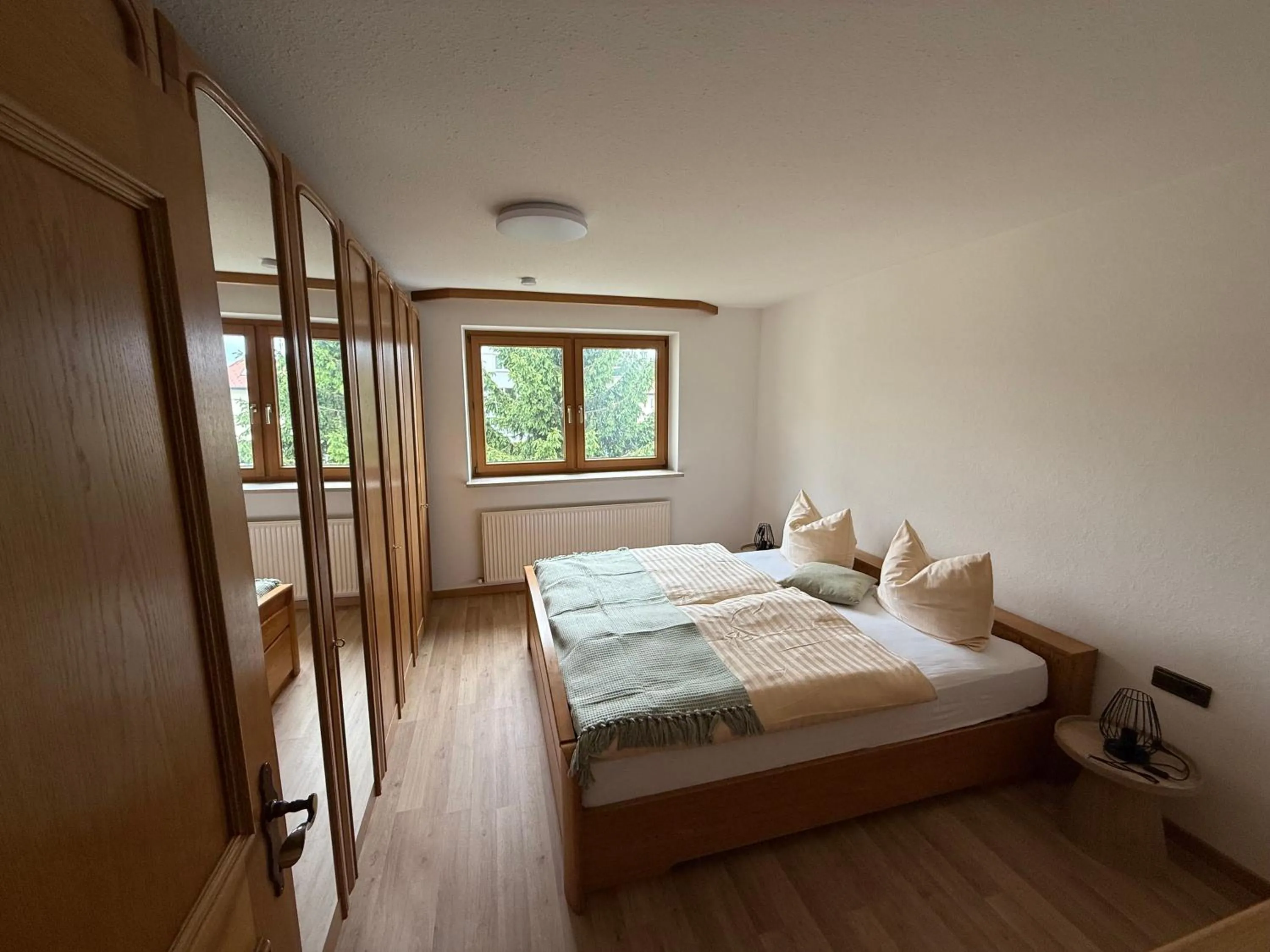 Bed in Gasthof Meindl - Self-Check-In mit 24h Telefon Support